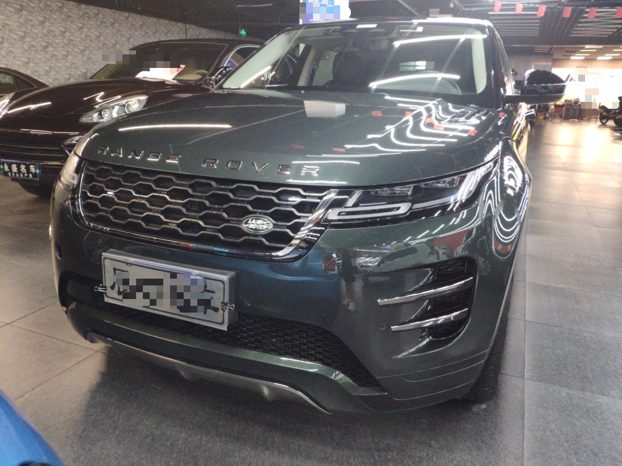 路虎 揽胜极光 2021款 极光L 249PS R-Dynamic First edition 首发版