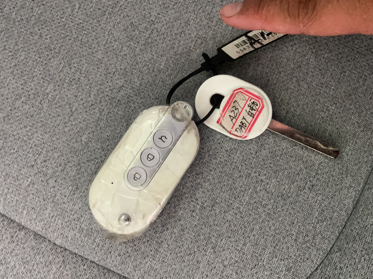 五菱汽车 宏光MINI EV 2022款 马卡龙臻享款 磷酸铁锂