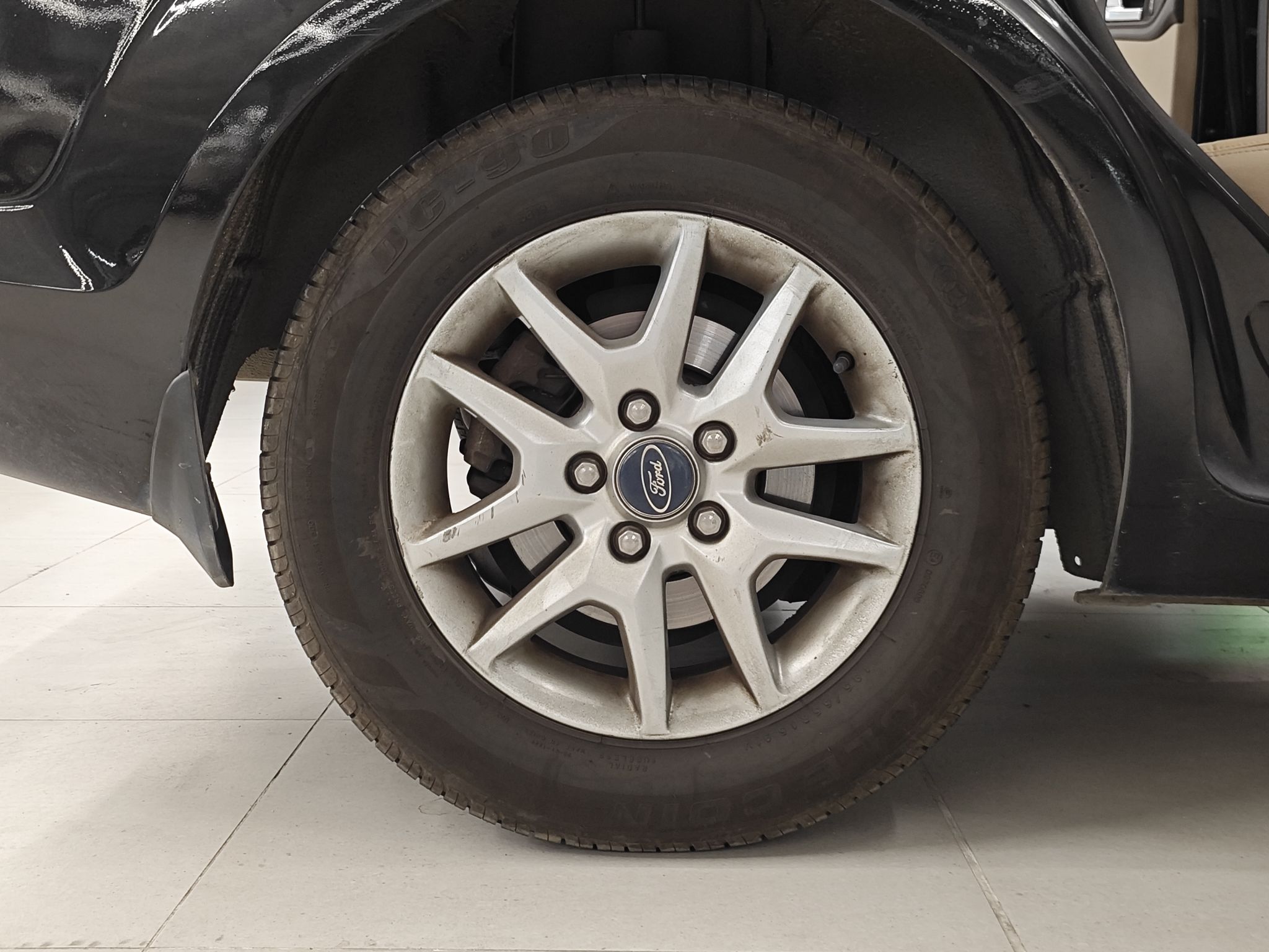 福特 福克斯 2011款 三厢 1.8L 手动舒适型