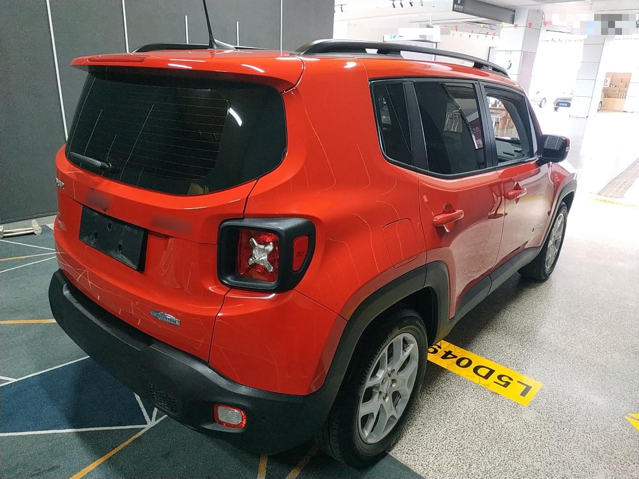 Jeep 自由侠 2017款  180T 自动劲能版