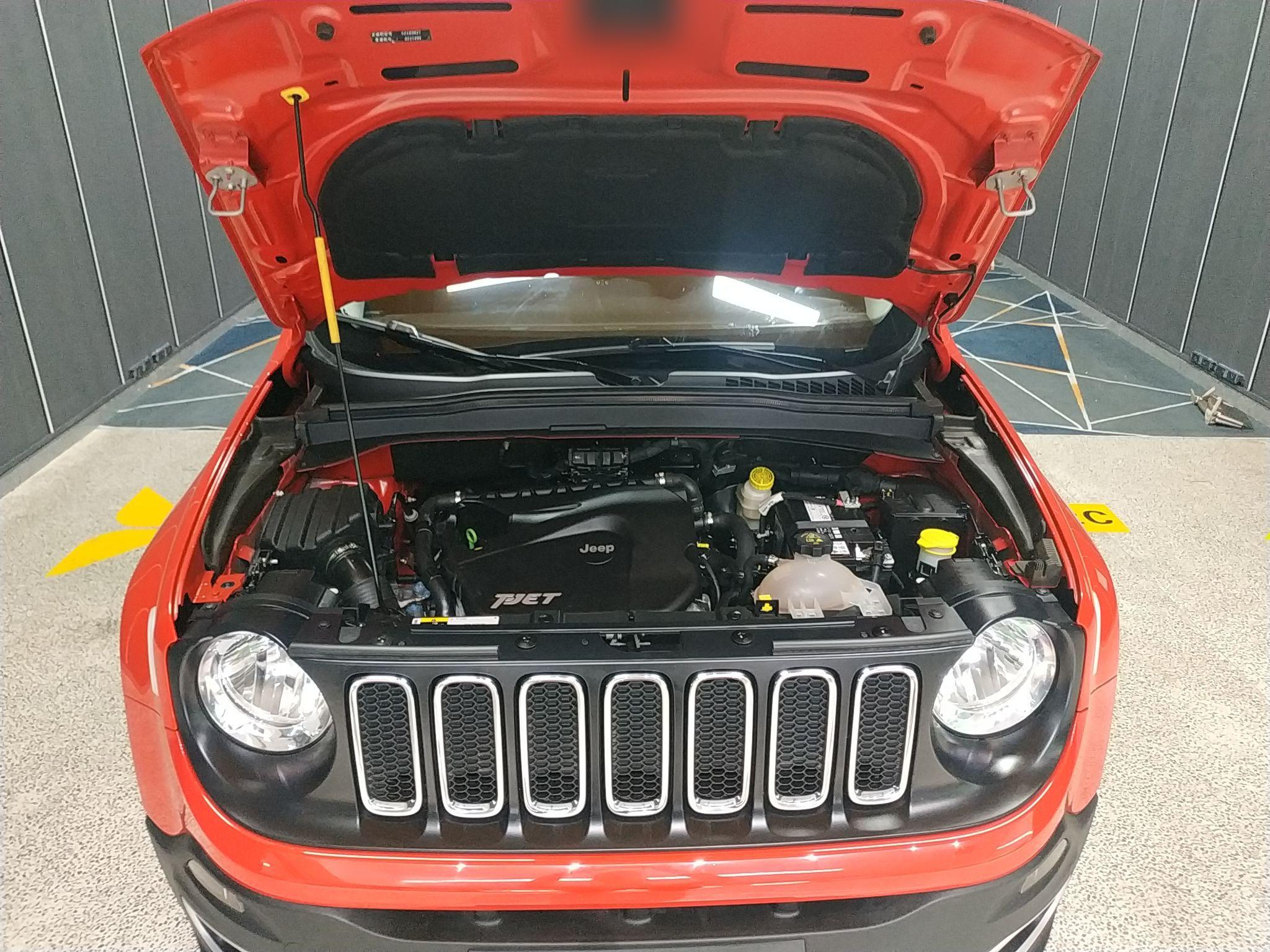 Jeep 自由侠 2017款  180T 自动劲能版