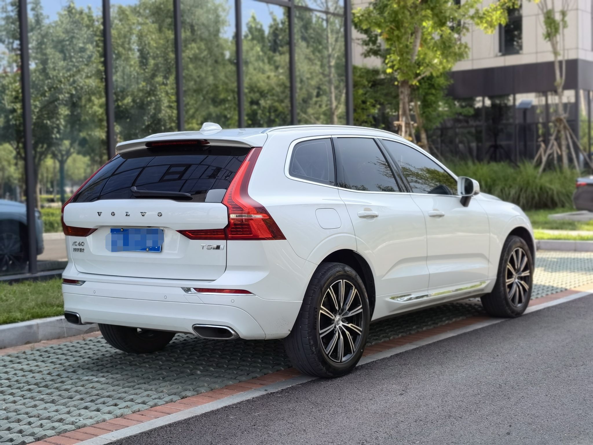 沃尔沃XC60 2020款 T5 四驱智雅豪华版