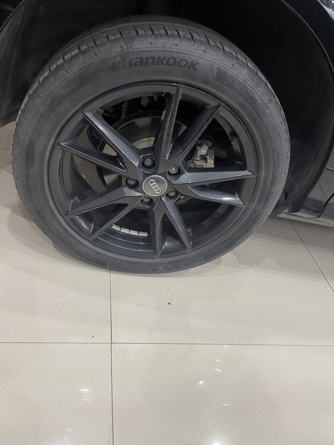 奥迪Q2L 2021款 35 TFSI 进取动感型