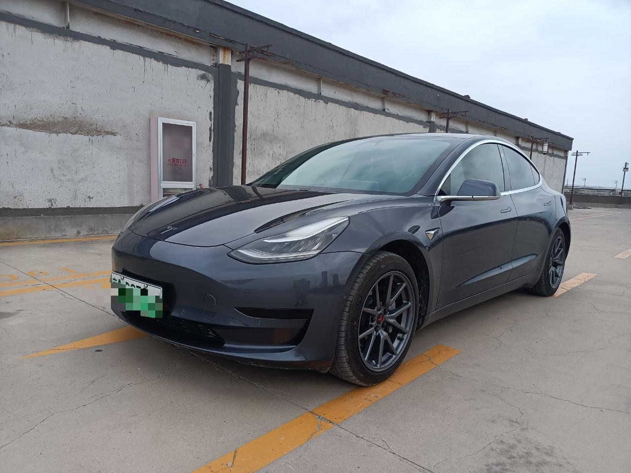 特斯拉 Model 3 2019款 标准续航后驱升级版