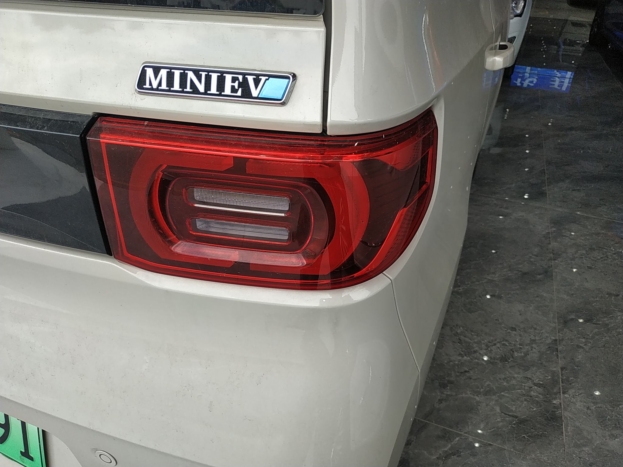 五菱汽车 宏光MINI EV 2022款 马卡龙臻享款 磷酸铁锂