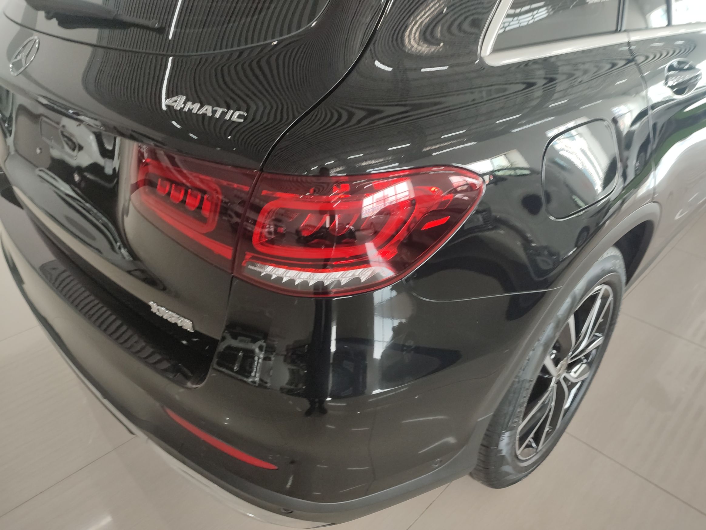 奔驰GLC级 2021款 GLC 260 L 4MATIC 豪华型