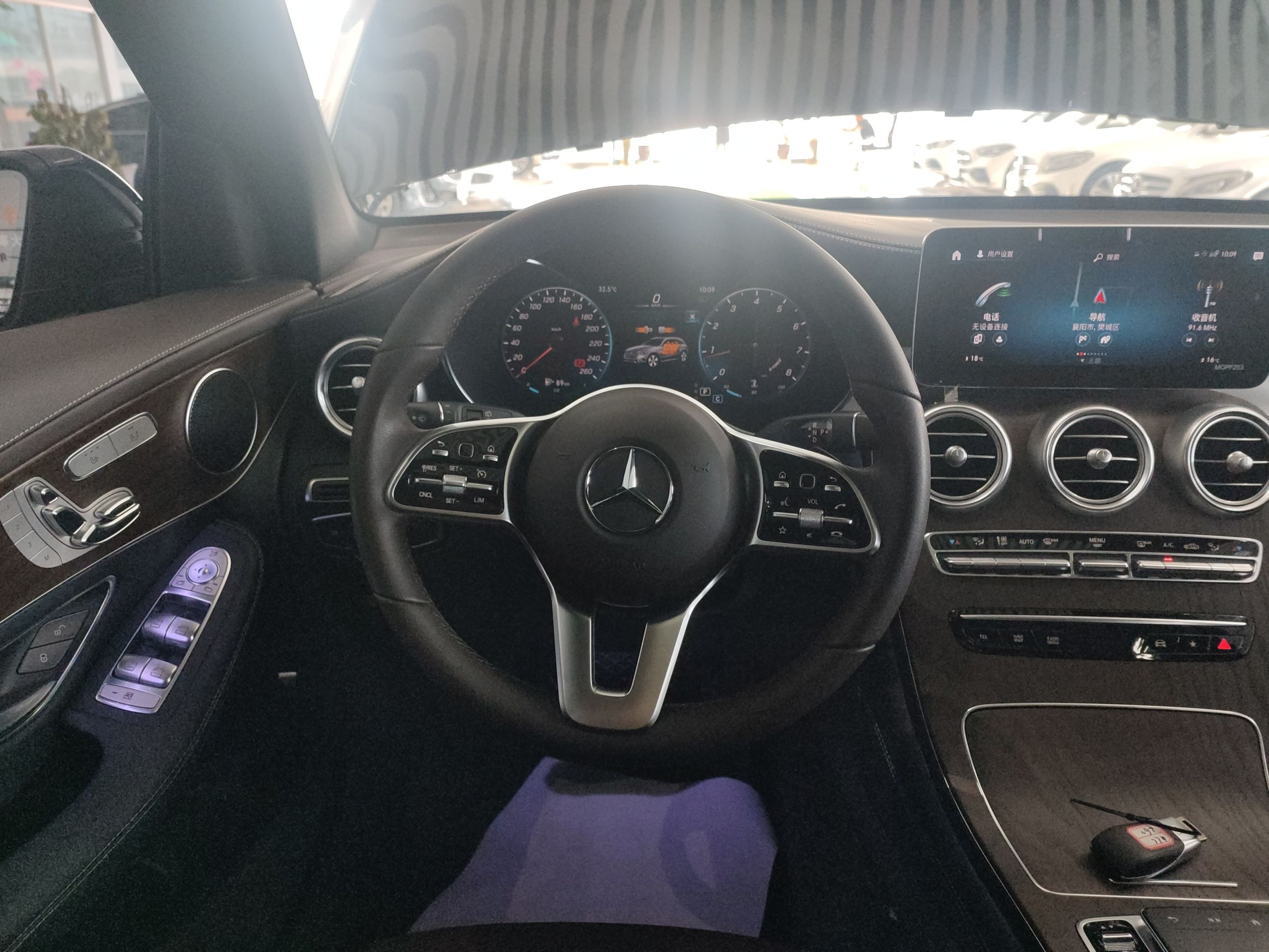 奔驰GLC级 2021款 GLC 260 L 4MATIC 豪华型