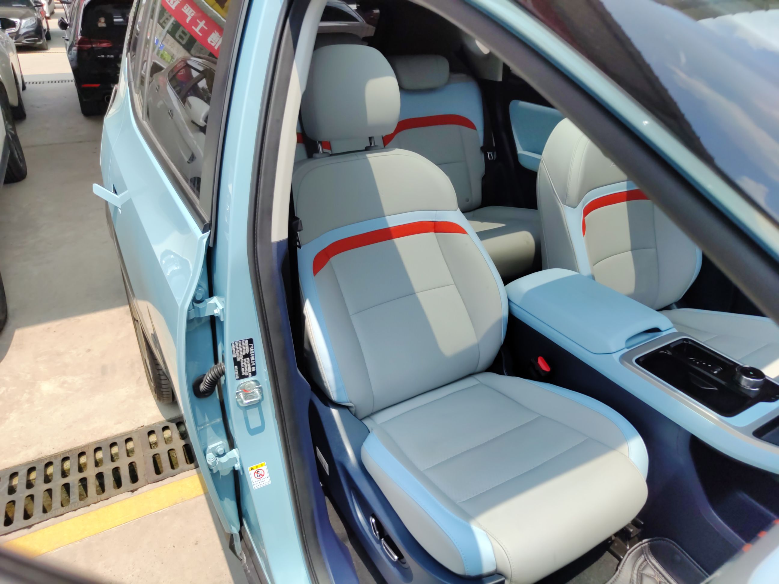 广汽埃安 AION Y 2021款 80 悦享科技版