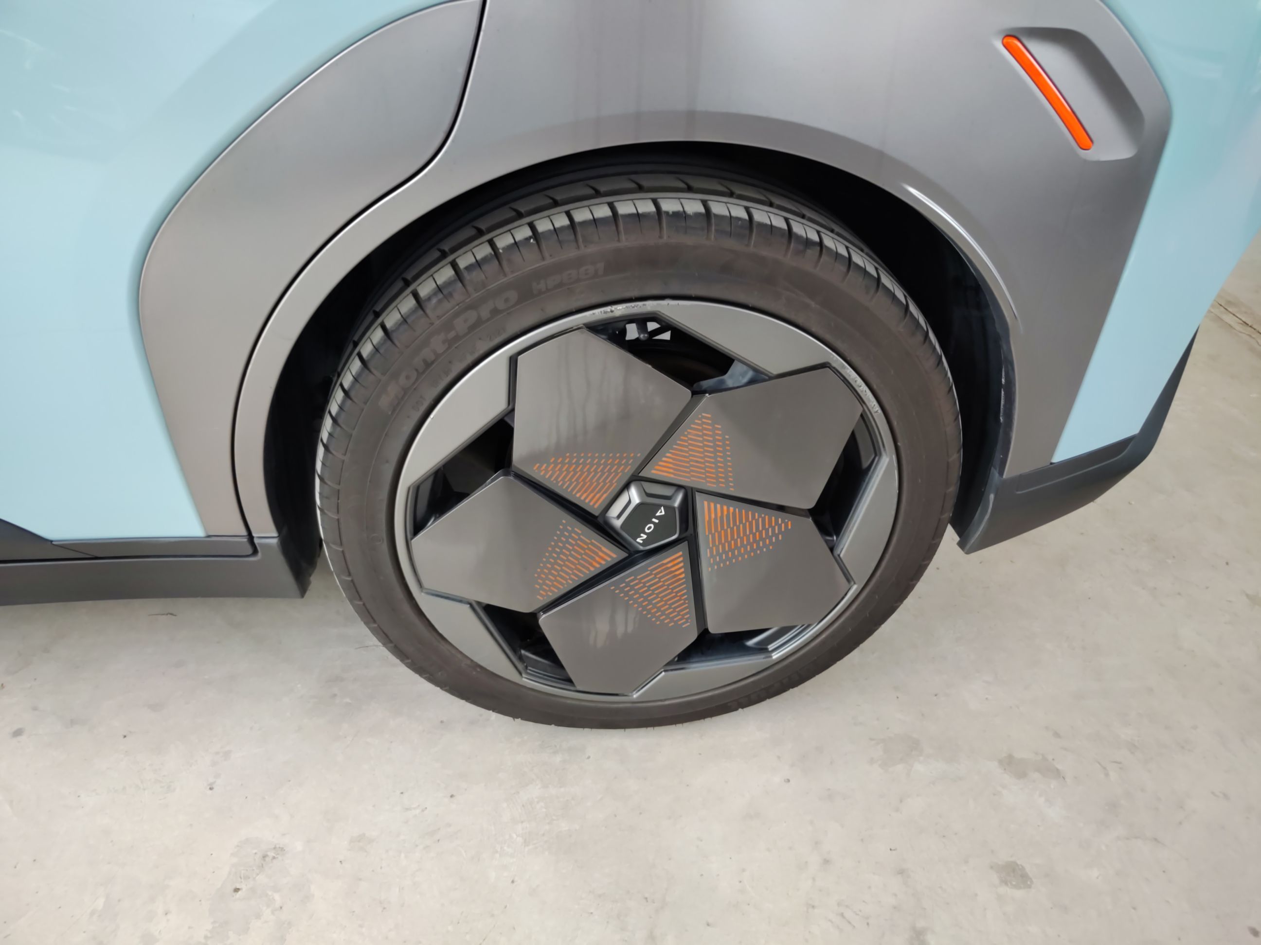 广汽埃安 AION Y 2021款 80 悦享科技版