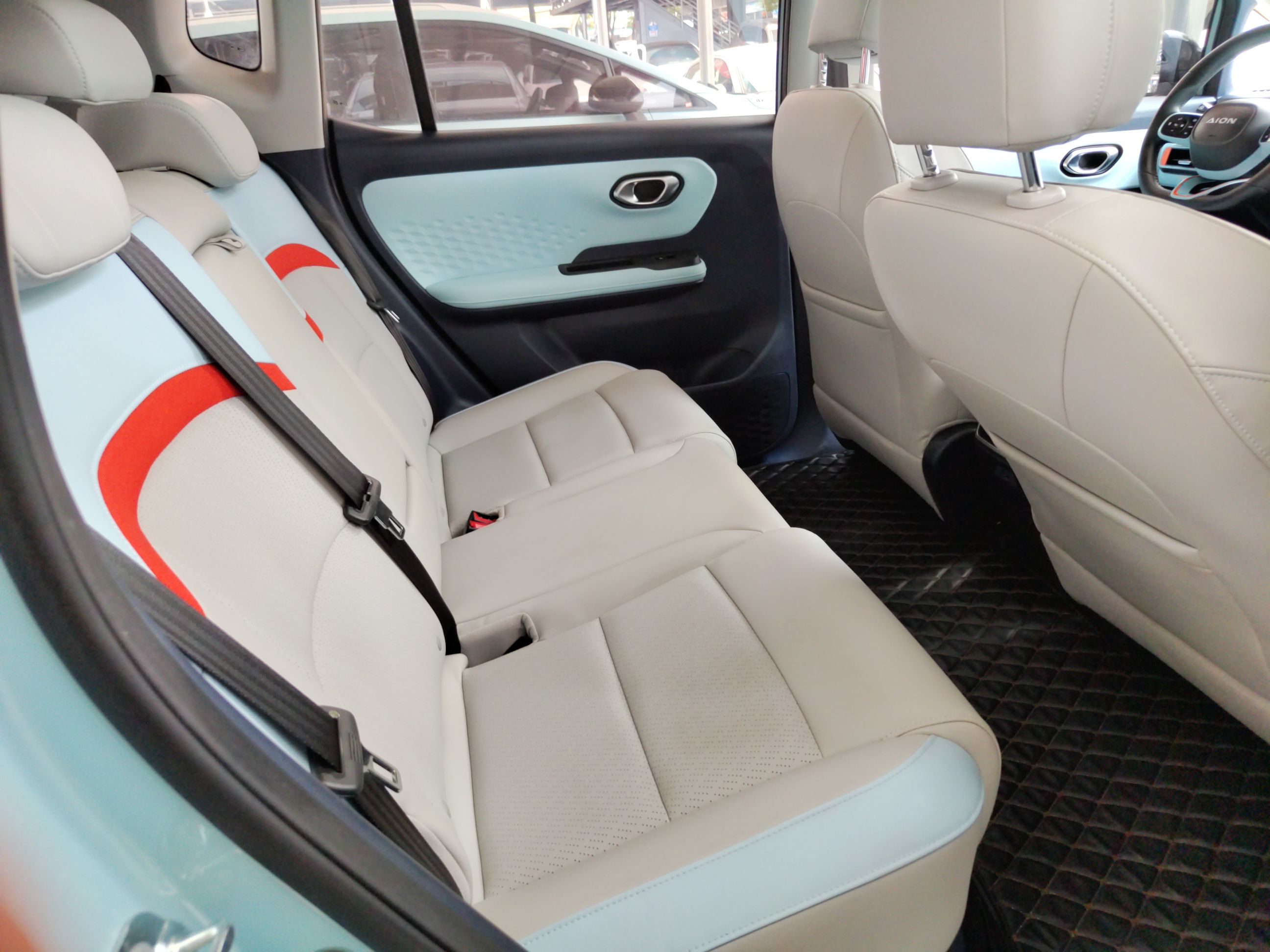 广汽埃安 AION Y 2021款 80 悦享科技版