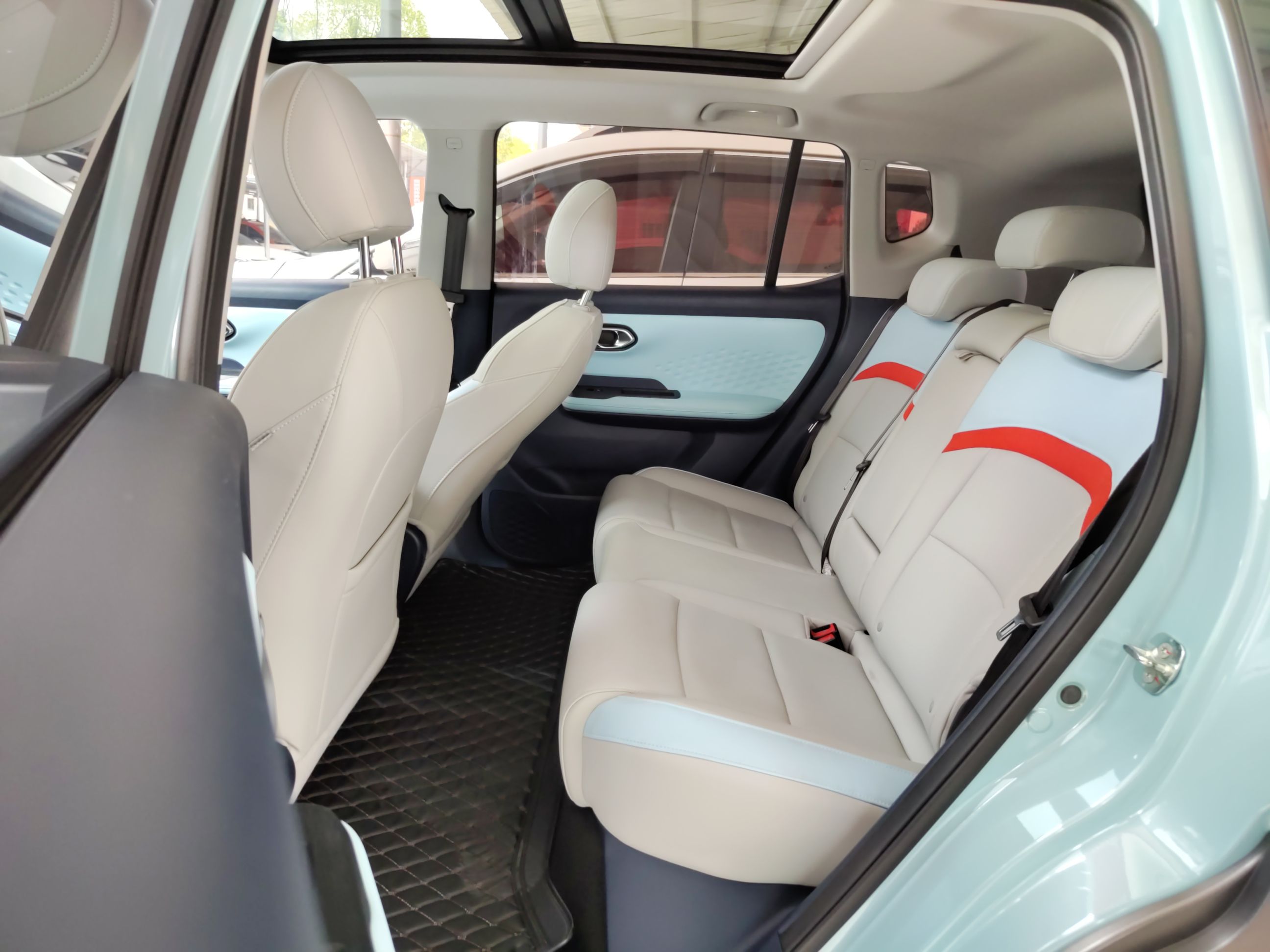 广汽埃安 AION Y 2021款 80 悦享科技版