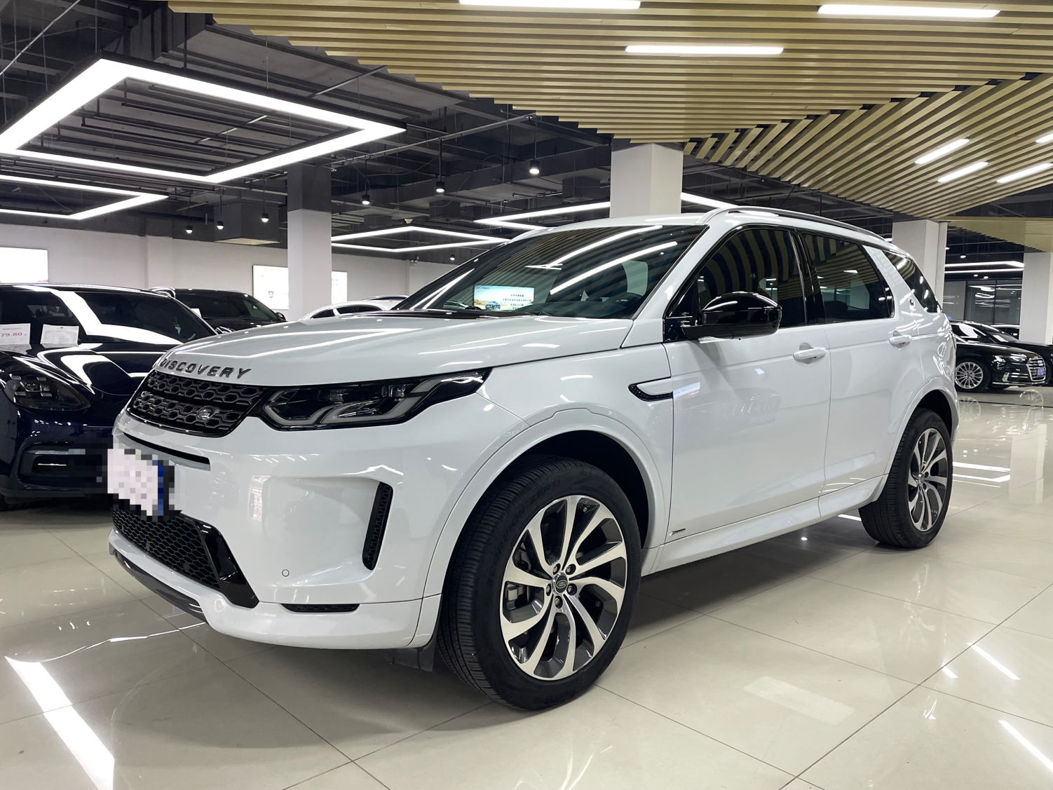 路虎 发现运动版 2020款 249PS R-Dynamic 性能版