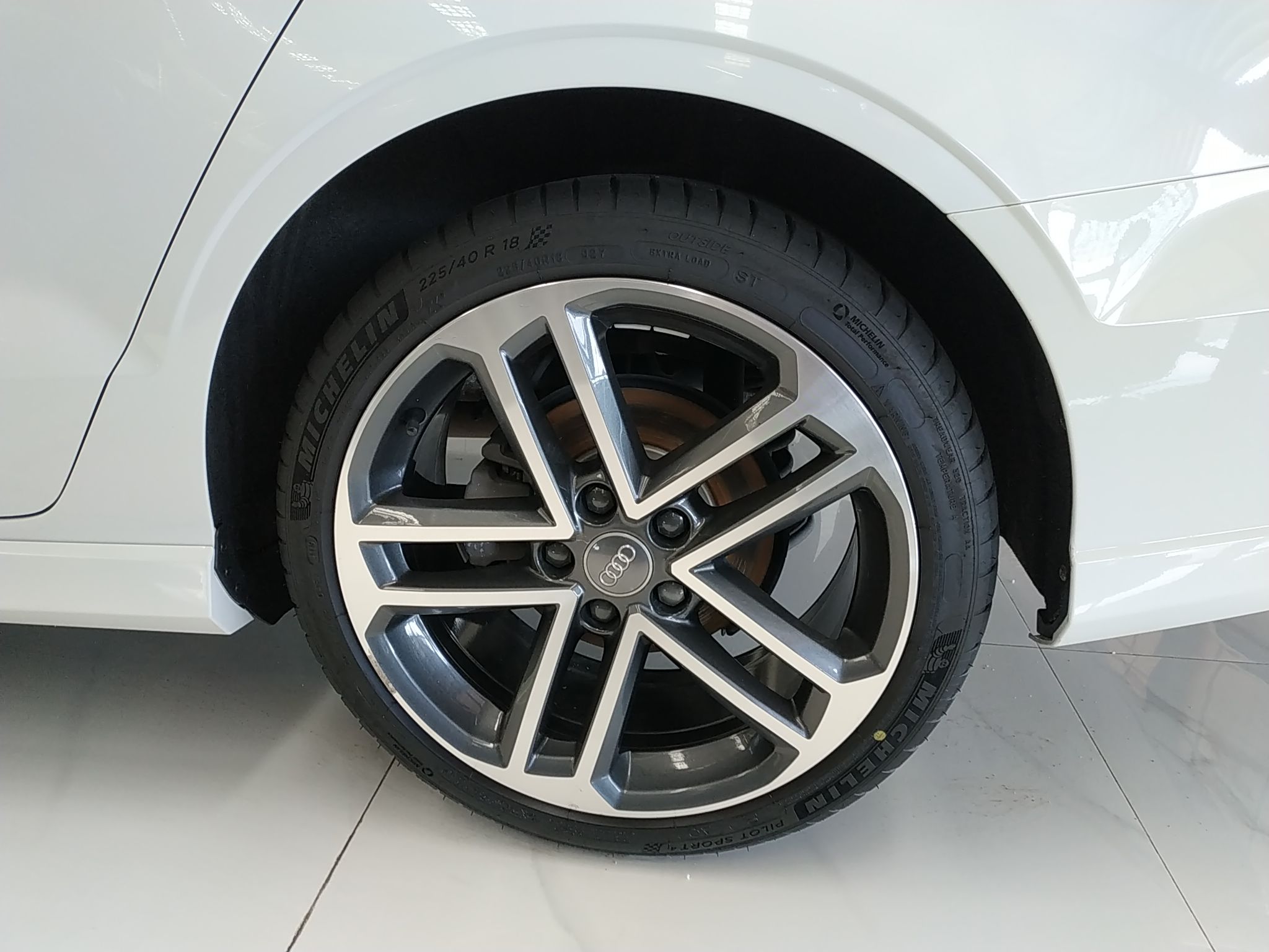 奥迪A3 2020款  Limousine 35 TFSI 运动型 国VI