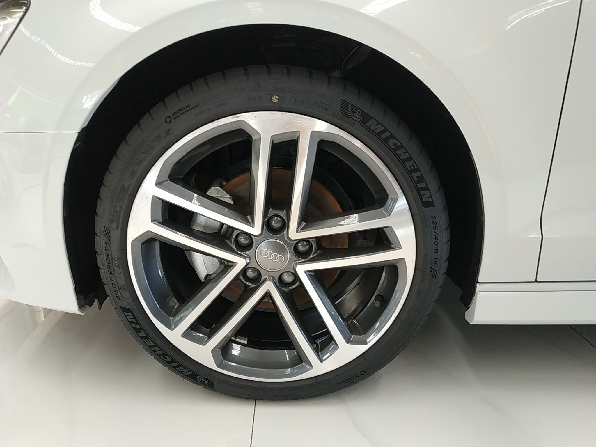 奥迪A3 2020款  Limousine 35 TFSI 运动型 国VI