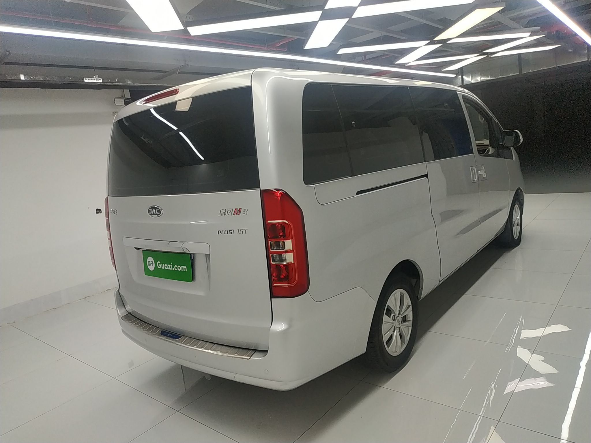 江淮 瑞风M3 2022款 PLUS 1.5T 7座标准型