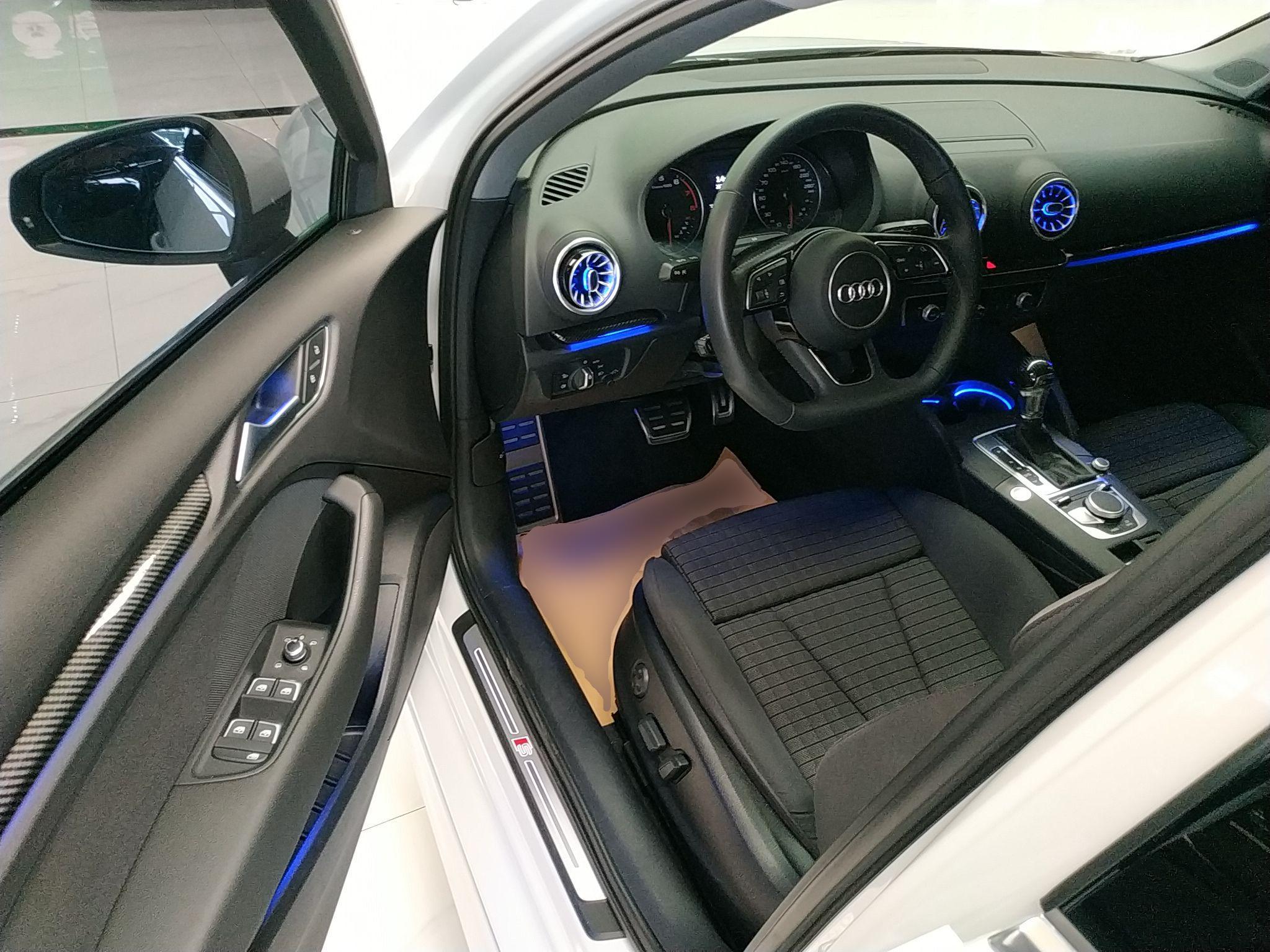 奥迪A3 2020款  Limousine 35 TFSI 运动型 国VI