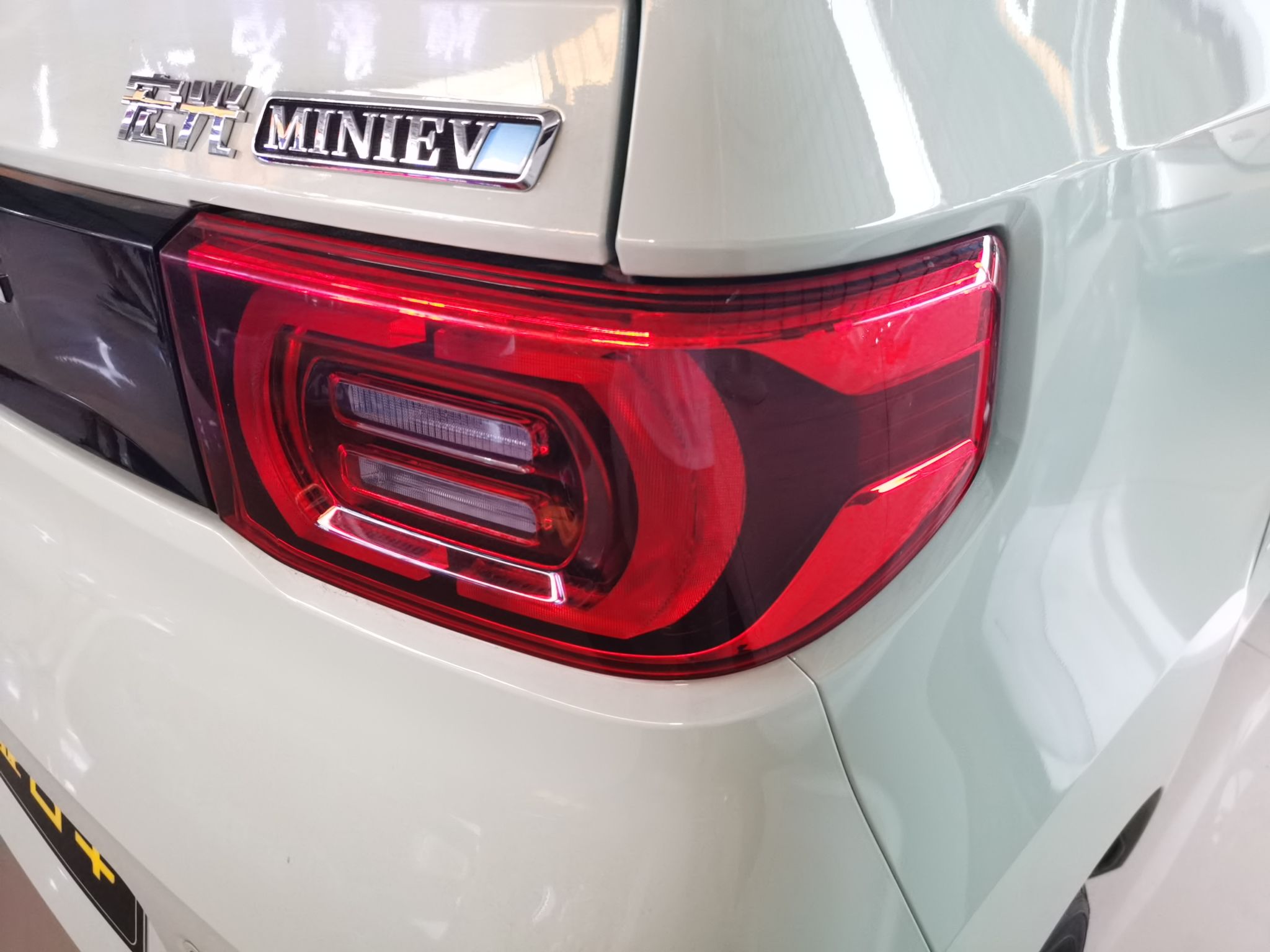 五菱汽车 宏光MINI EV 2021款 马卡龙臻享款 磷酸铁锂