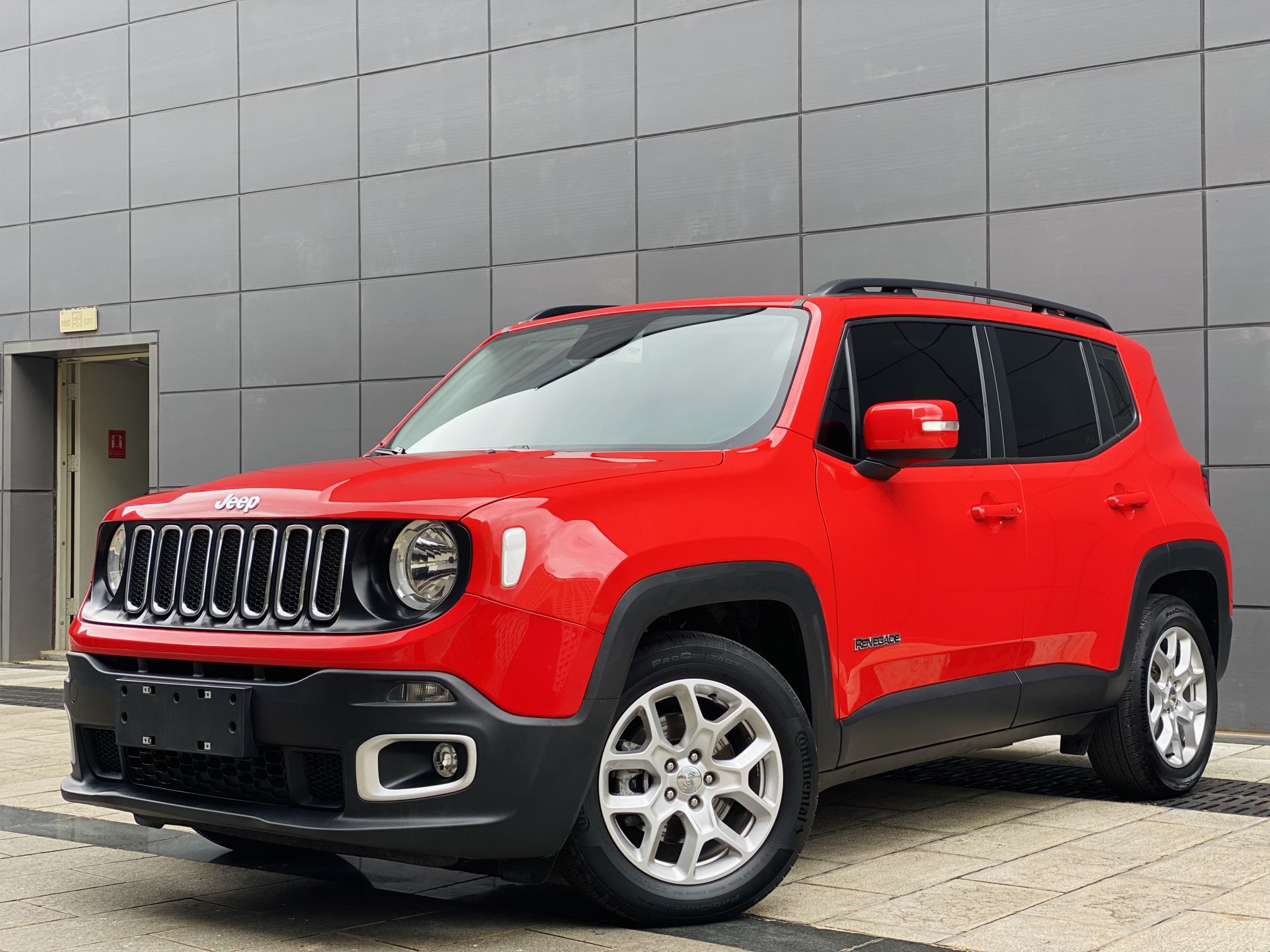 Jeep 自由侠 2017款  180T 自动劲能版