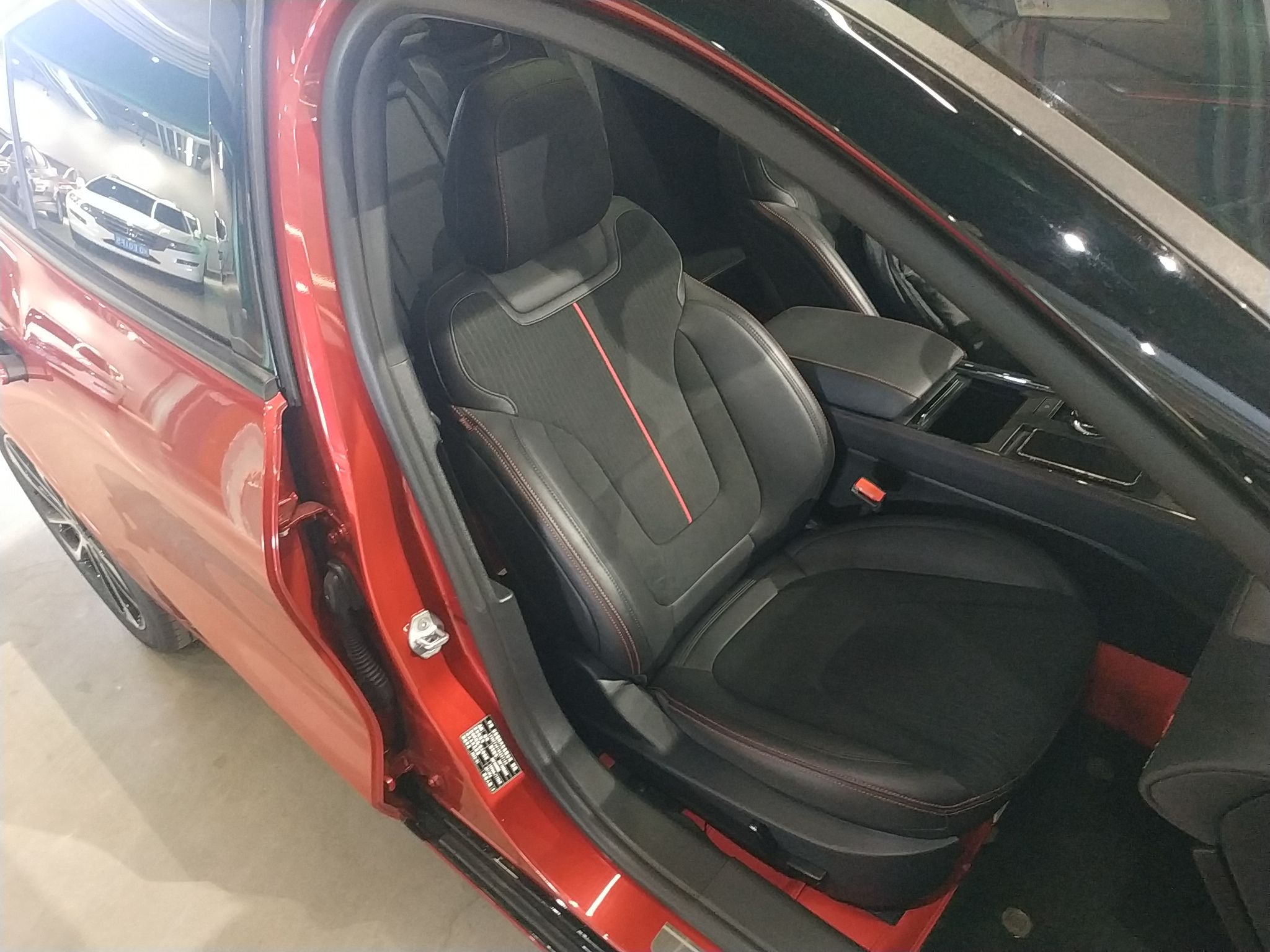 福特 蒙迪欧 2022款 EcoBoost 245 ST-Line