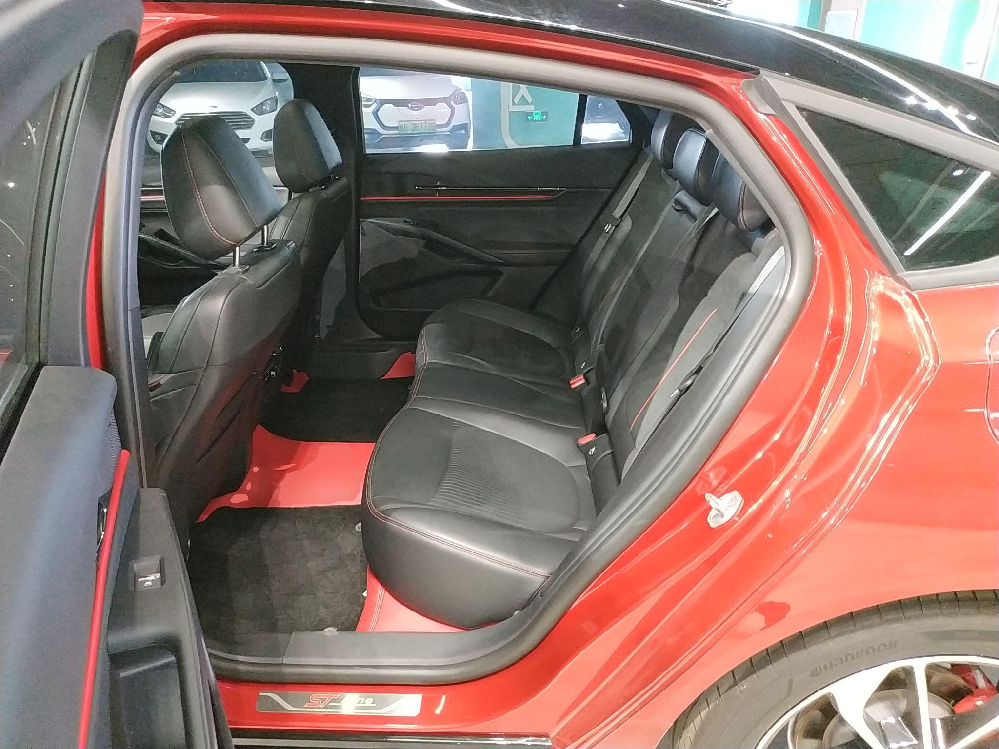 福特 蒙迪欧 2022款 EcoBoost 245 ST-Line