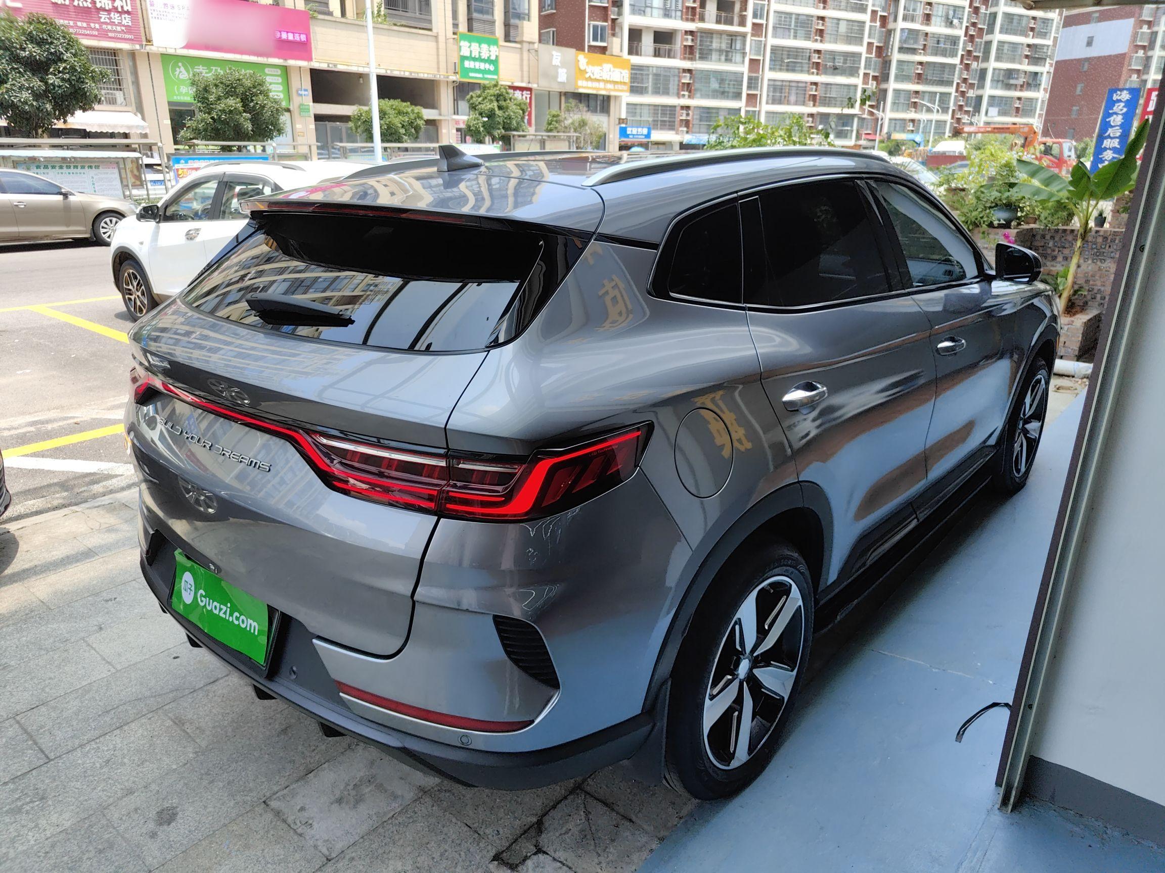 比亚迪 宋PLUS新能源 2021款 EV 尊贵型