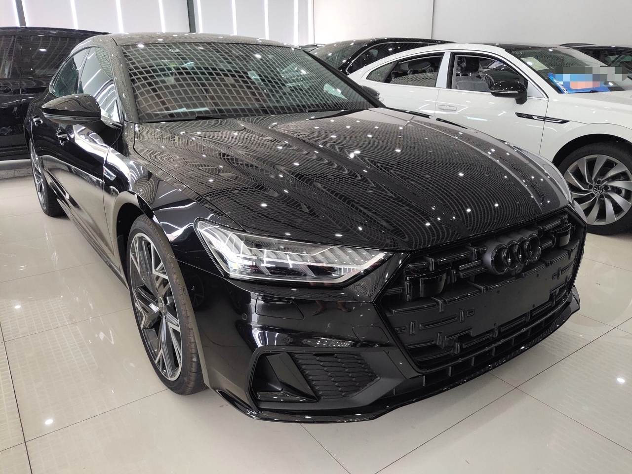 奥迪A7L 2023款 45 TFSI quattro S-line 黑武士版