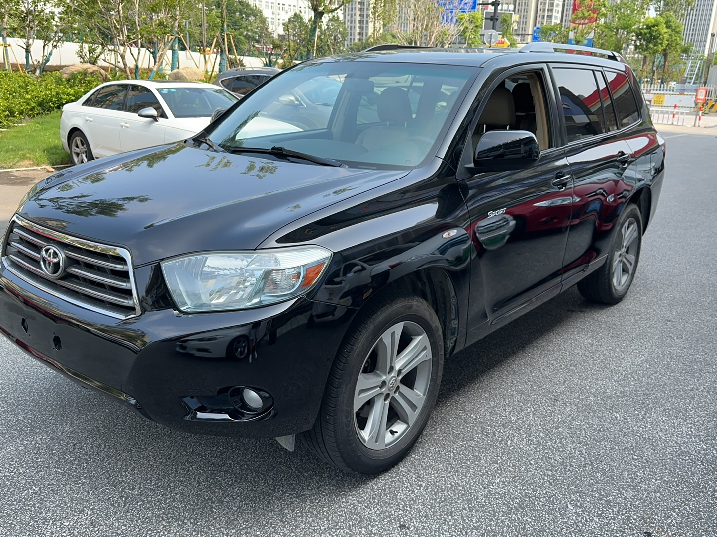 丰田 汉兰达 2011款 2.7L 两驱7座豪华版