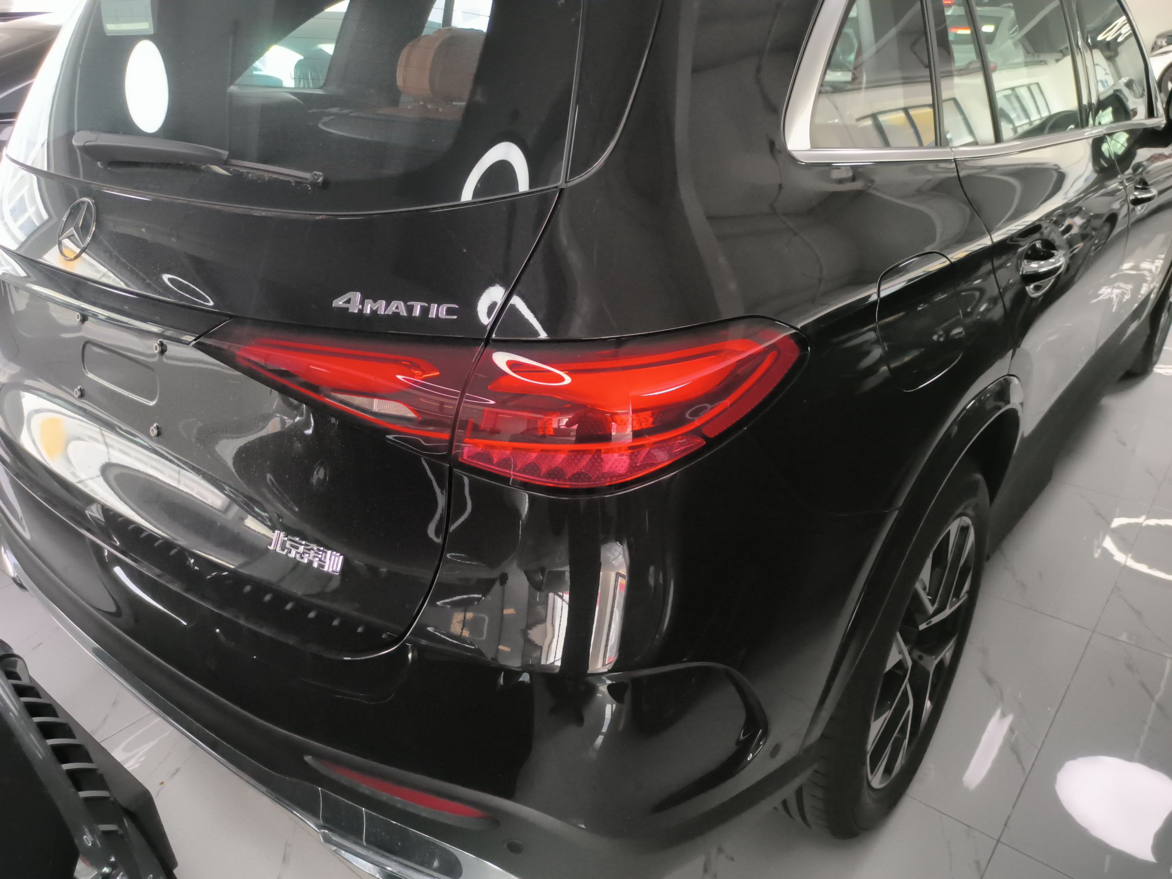 奔驰GLC级 2023款 GLC 260 L 4MATIC 豪华型 5座