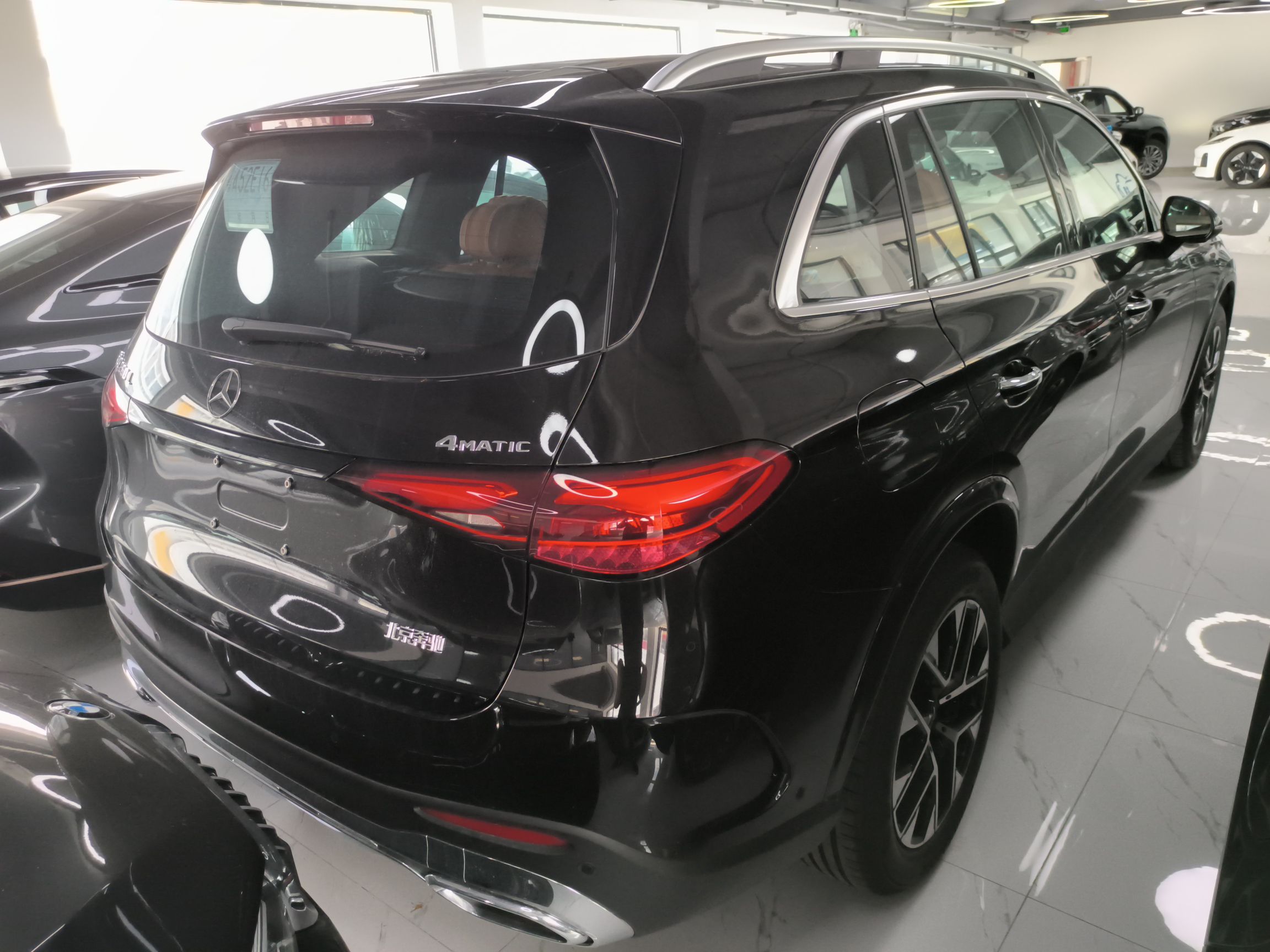 奔驰GLC级 2023款 GLC 260 L 4MATIC 豪华型 5座