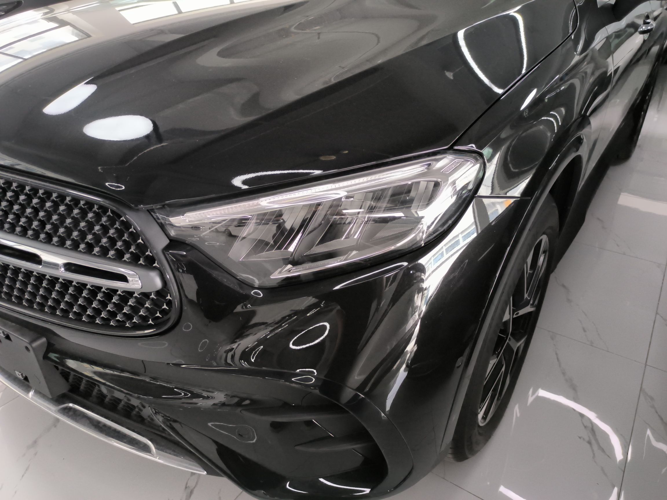 奔驰GLC级 2023款 GLC 260 L 4MATIC 豪华型 5座