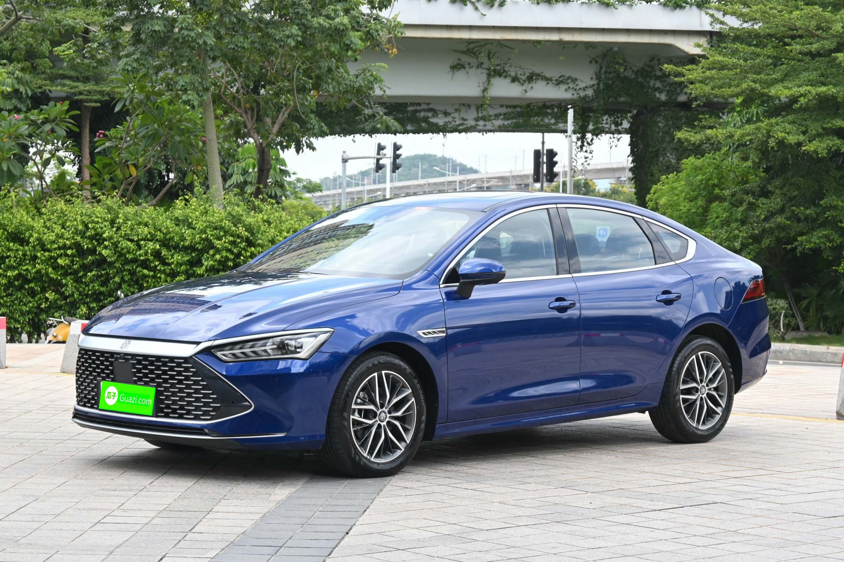 比亚迪 秦PLUS 2021款 DM-i 120KM 旗舰型