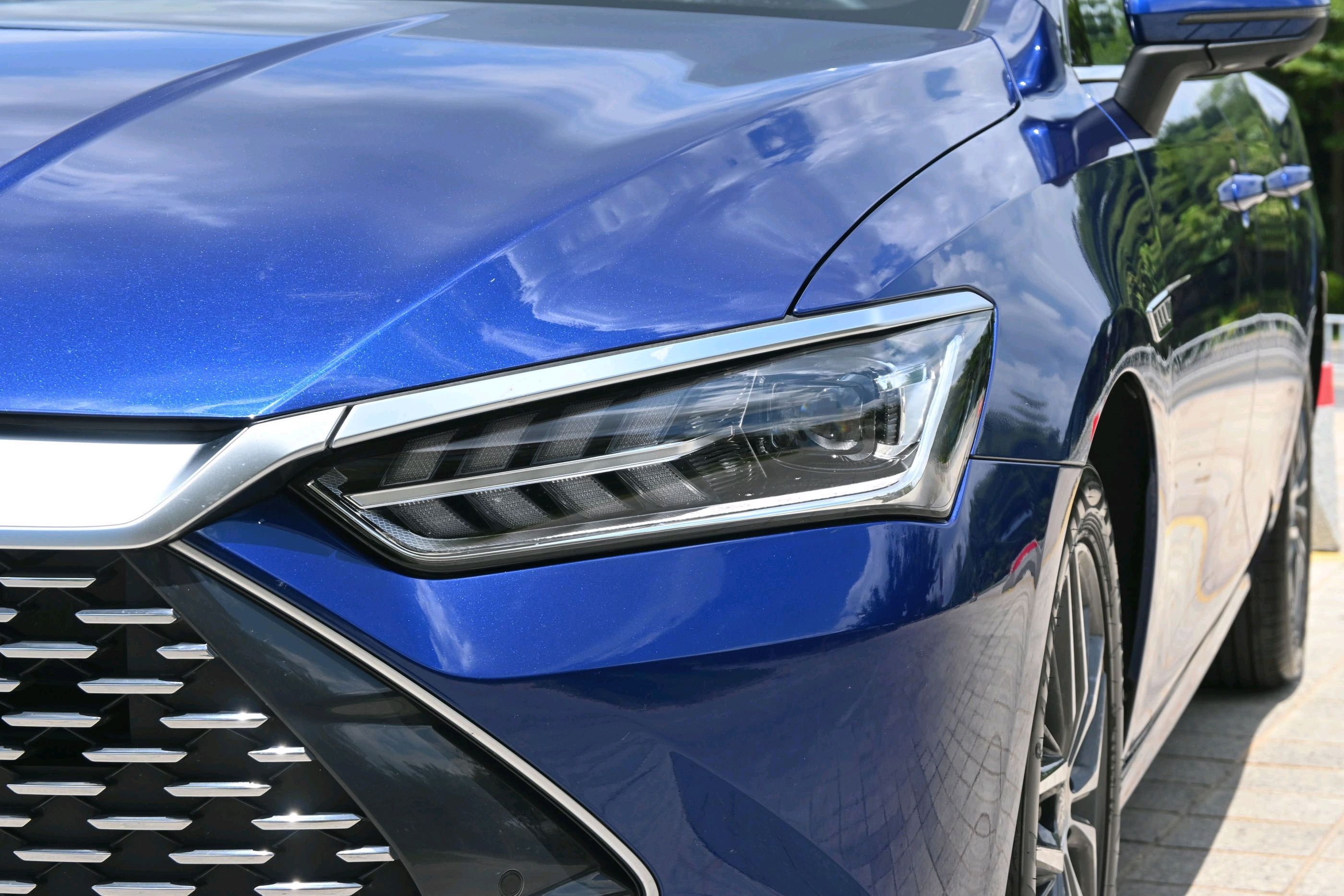 比亚迪 秦PLUS 2021款 DM-i 120KM 旗舰型