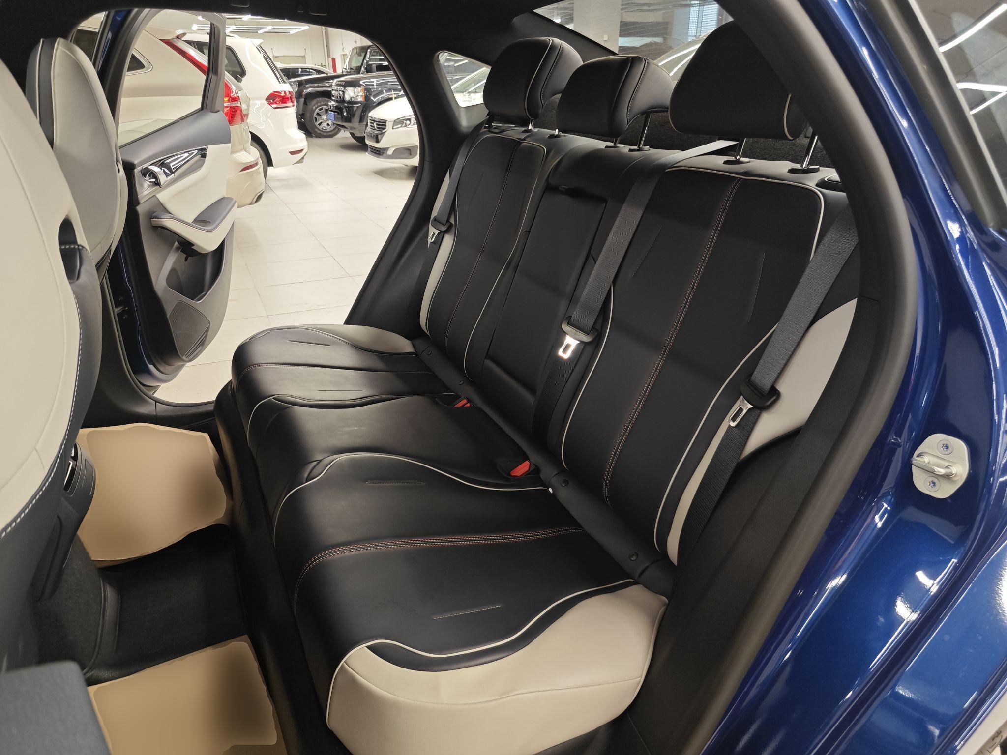 比亚迪 秦PLUS 2021款 DM-i 120KM 旗舰型