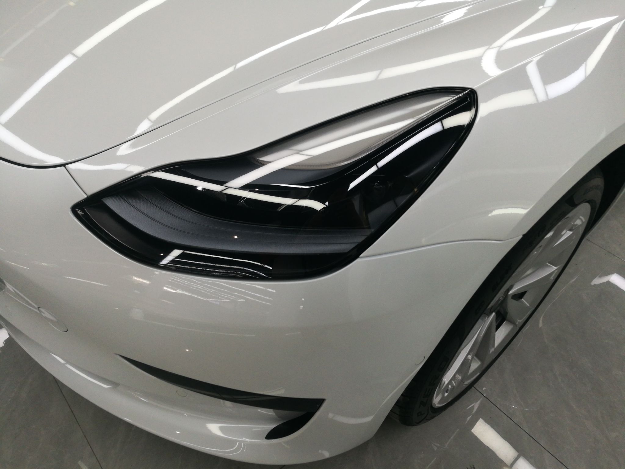 特斯拉 Model 3 2022款 后轮驱动版