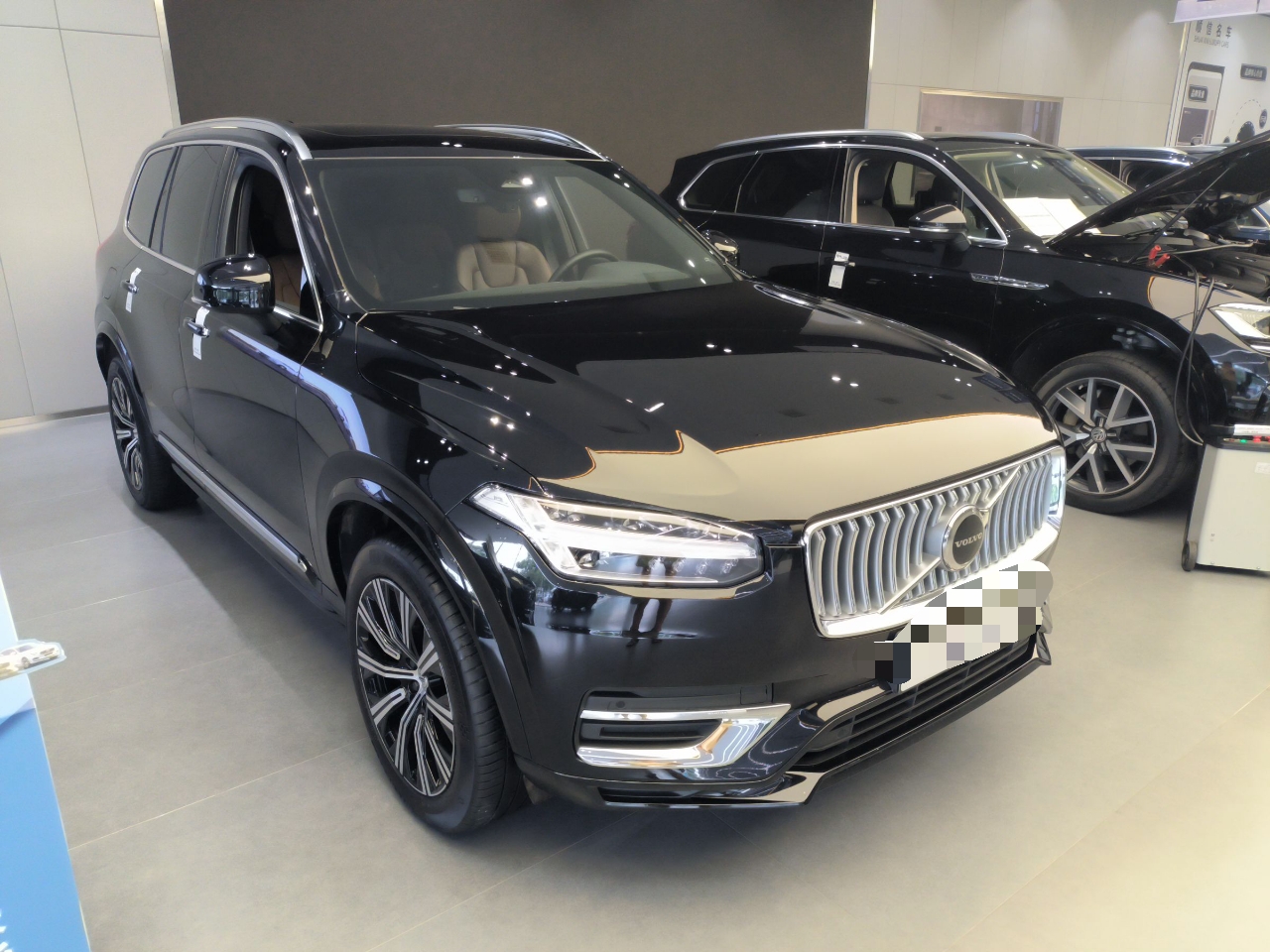 沃尔沃XC90 2023款 B6 智逸豪华版 7座(进口)