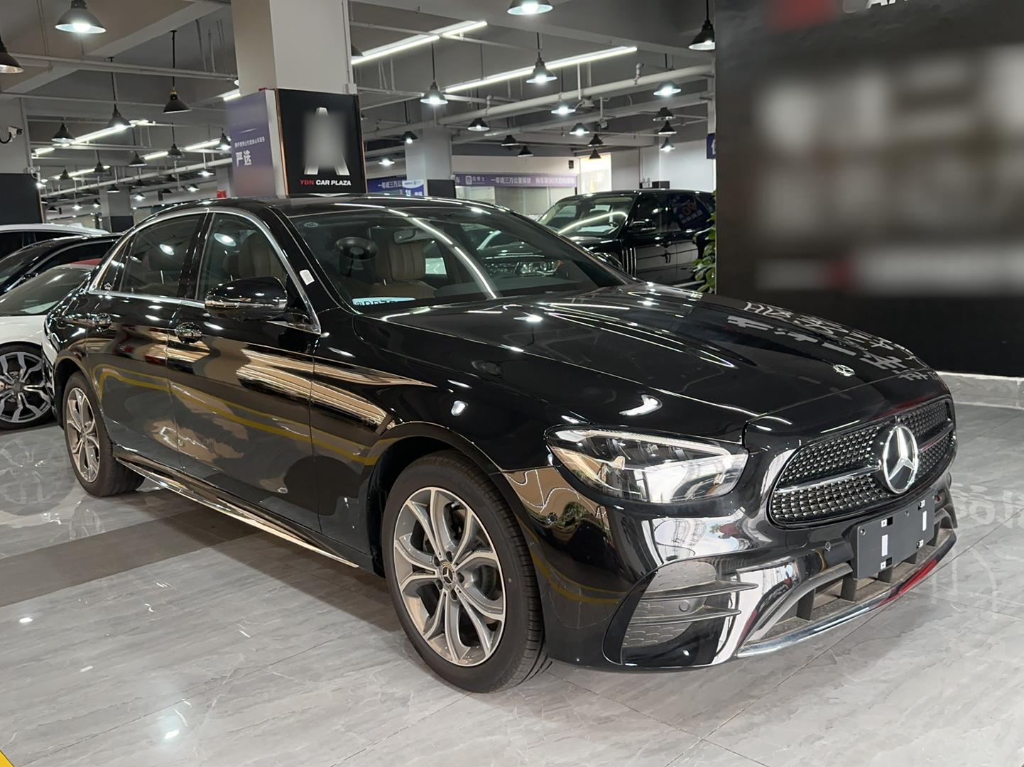 奔驰E级 2023款 E 300 L 运动时尚型