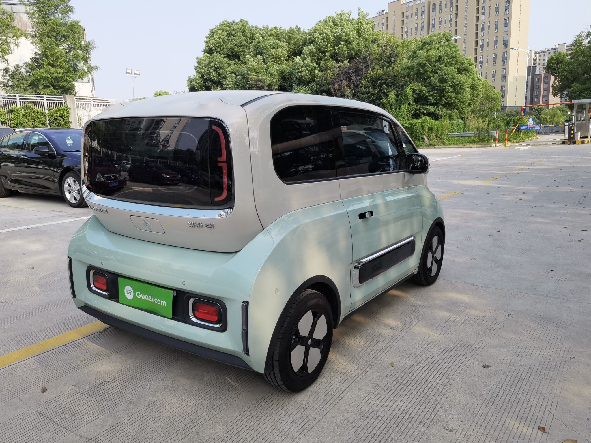 宝骏KiWi EV 2023款 大疆版 磷酸铁锂