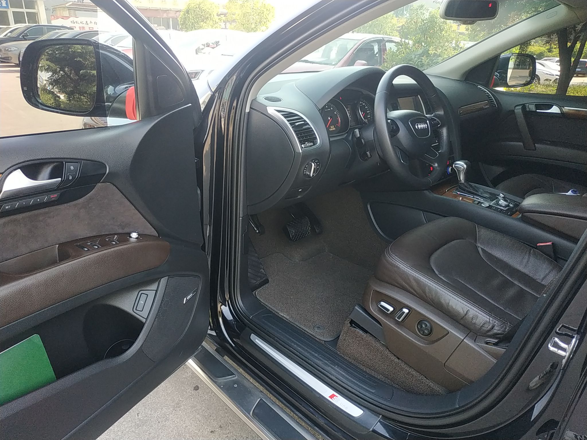 奥迪Q7 2014款 35 TFSI 运动型(进口)