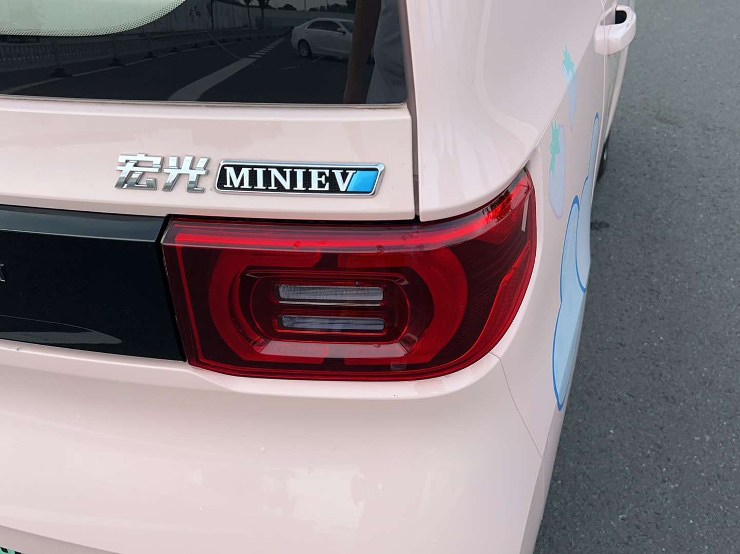 五菱汽车 宏光MINI EV 2021款 马卡龙臻享款 磷酸铁锂