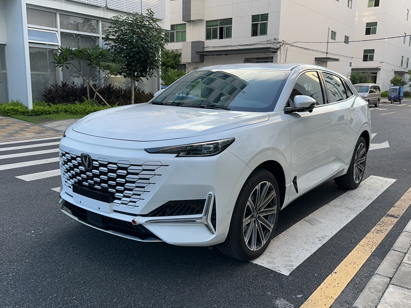 长安UNI-K 2023款 2.0T 两驱悦领型