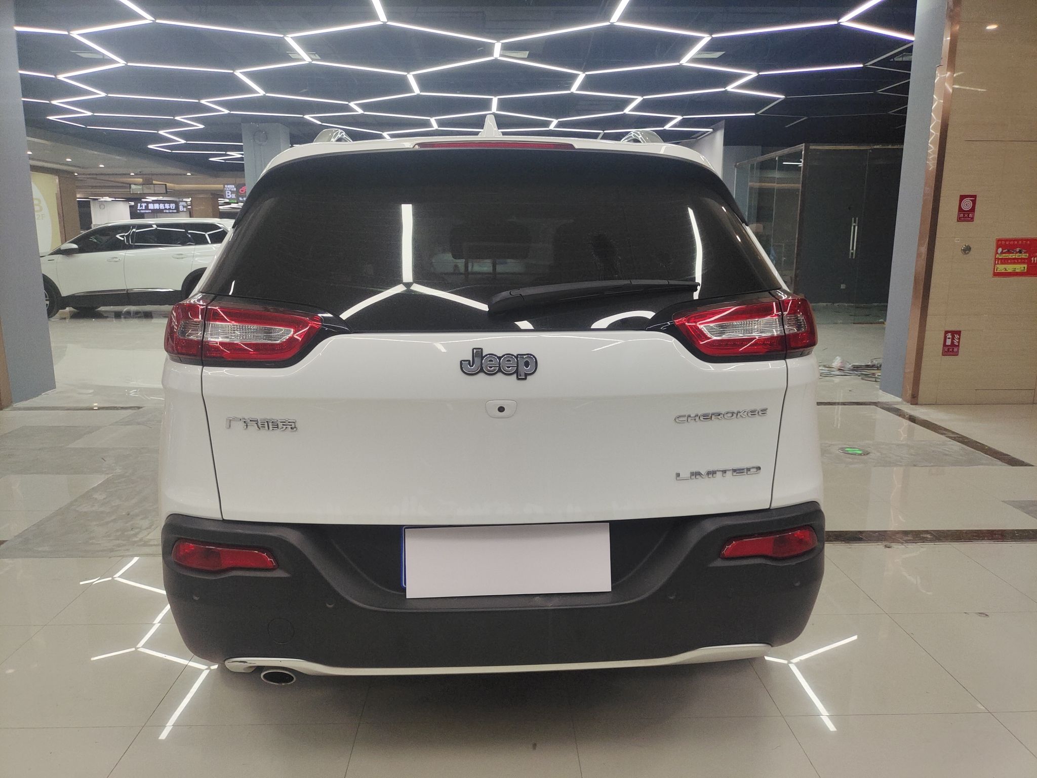 Jeep 自由光 2017款 2.0L 优越版