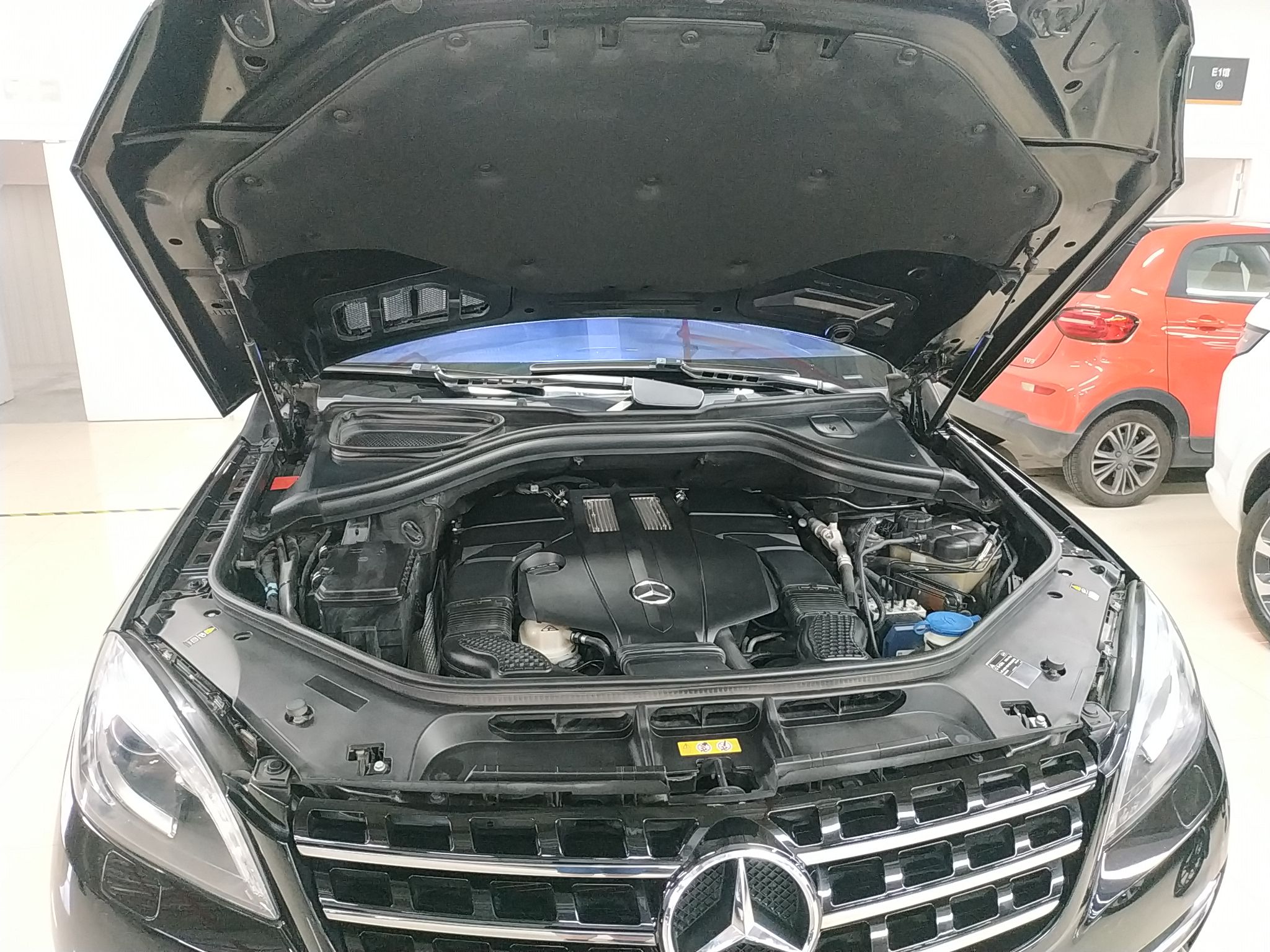 奔驰M级 2014款 ML 320 4MATIC(进口)