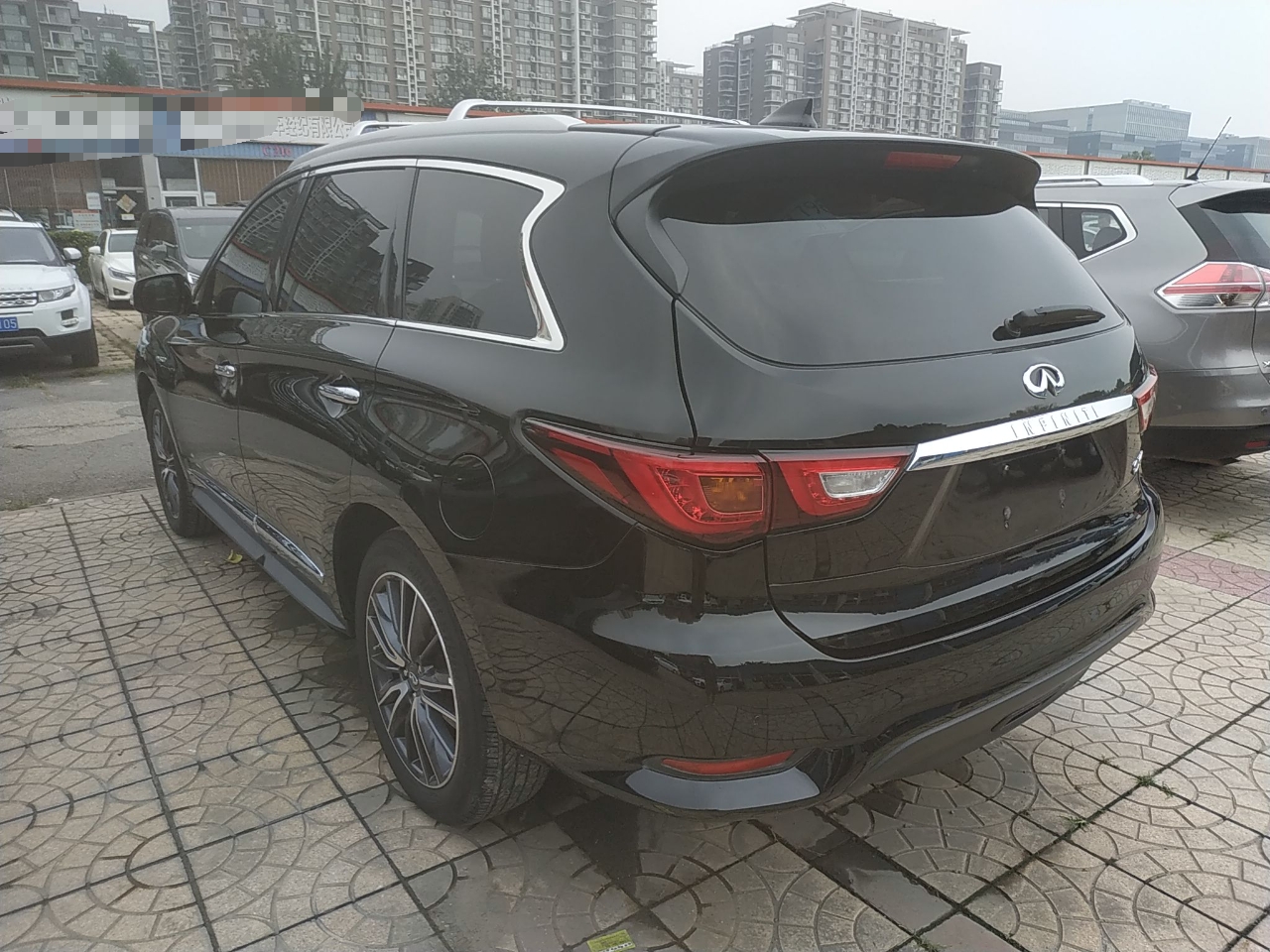 英菲尼迪QX60 2018款 2.5 S/C Hybrid 两驱冠军家庭版(进口)