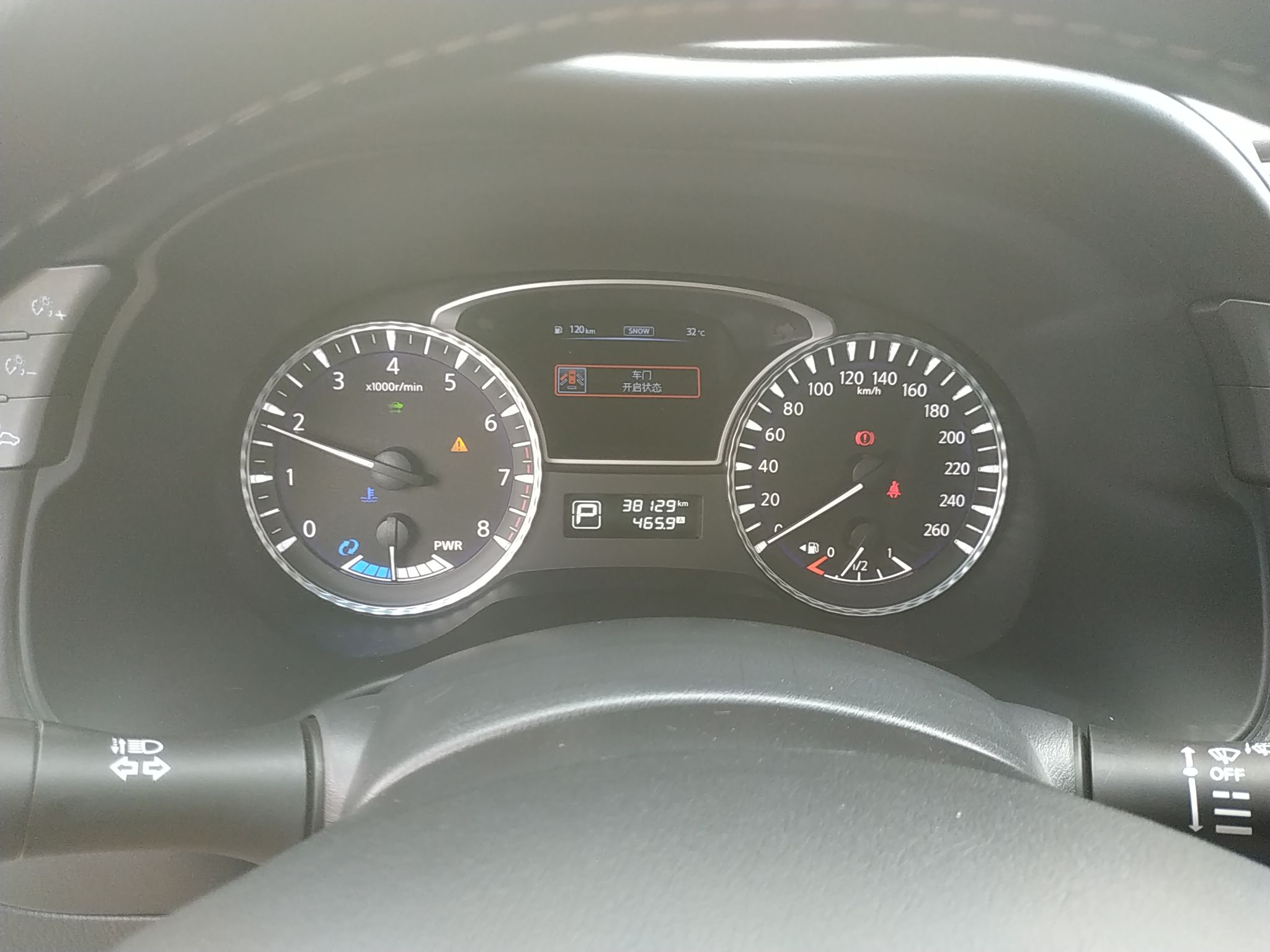 英菲尼迪QX60 2018款 2.5 S/C Hybrid 两驱冠军家庭版(进口)