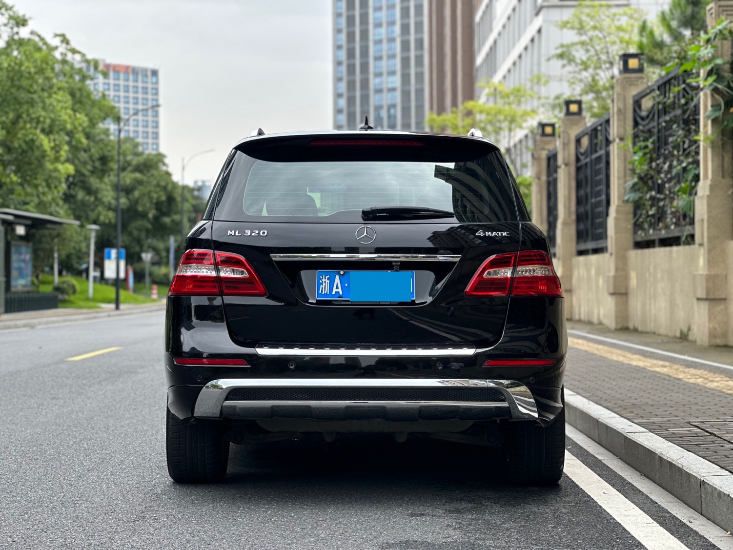 奔驰M级 2014款 ML 320 4MATIC(进口)