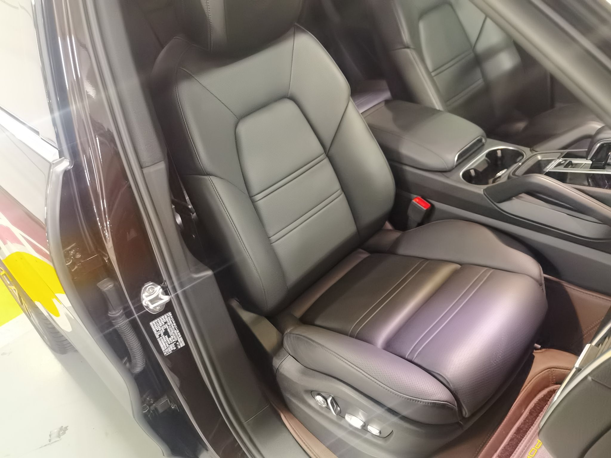 保时捷 Cayenne新能源 2020款 Cayenne E-Hybrid 2.0T