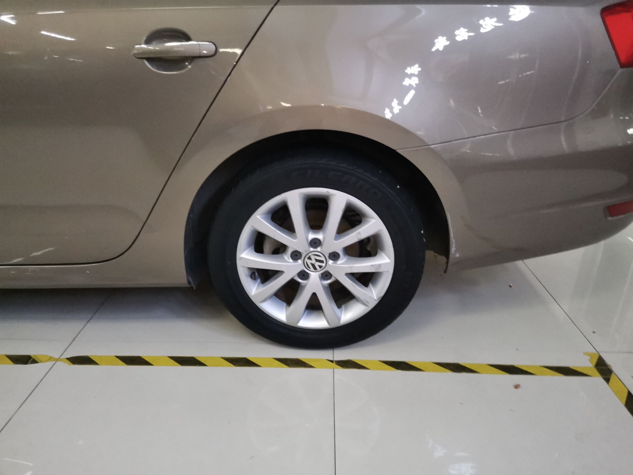 大众 速腾 2012款 1.4TSI 自动豪华型