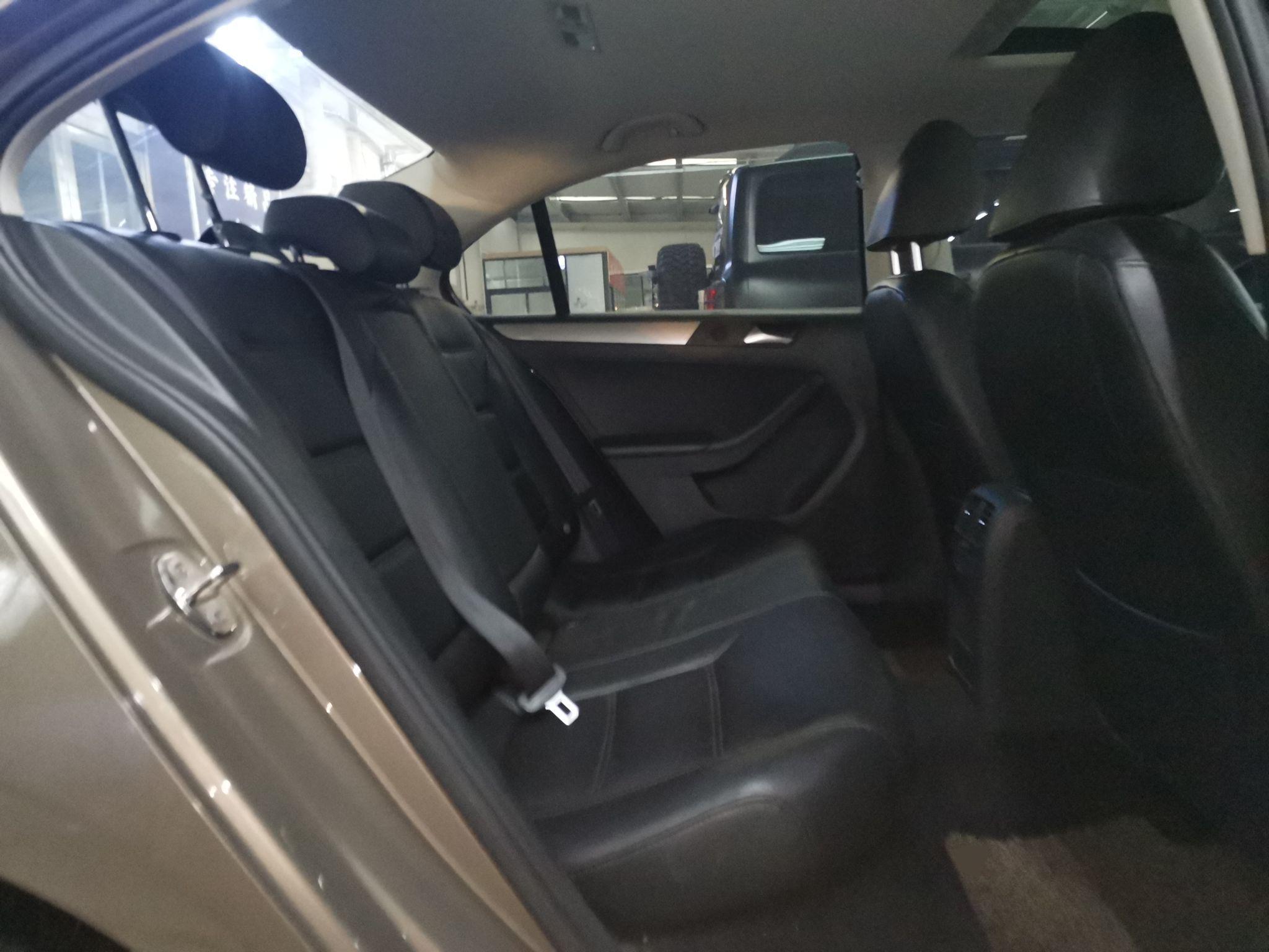 大众 速腾 2012款 1.4TSI 自动豪华型