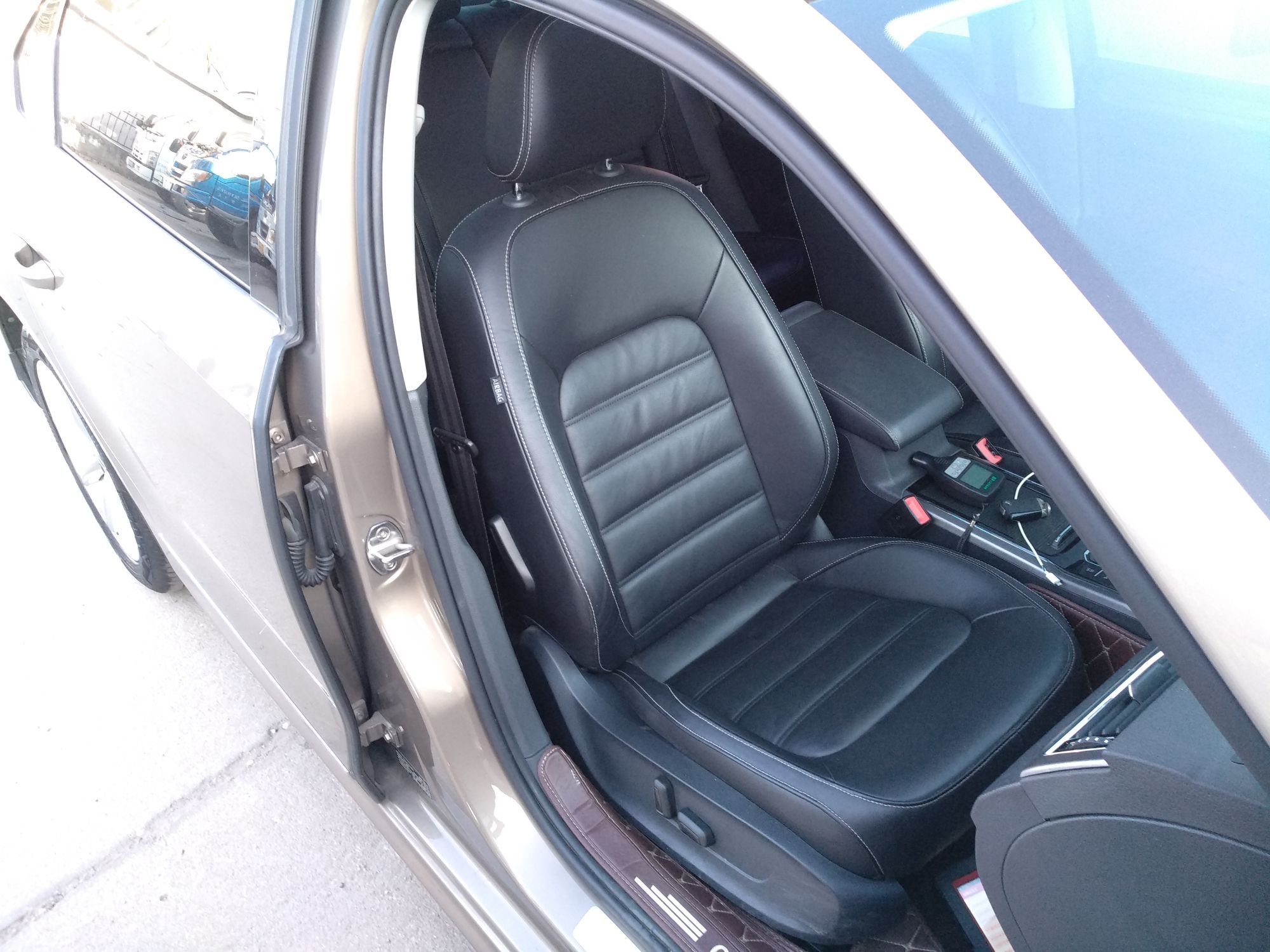 大众 帕萨特 2017款 330TSI DSG尊荣版