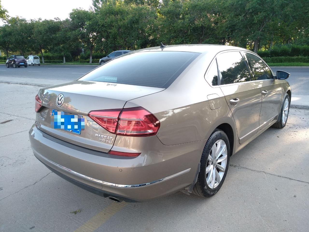 大众 帕萨特 2017款 330TSI DSG尊荣版